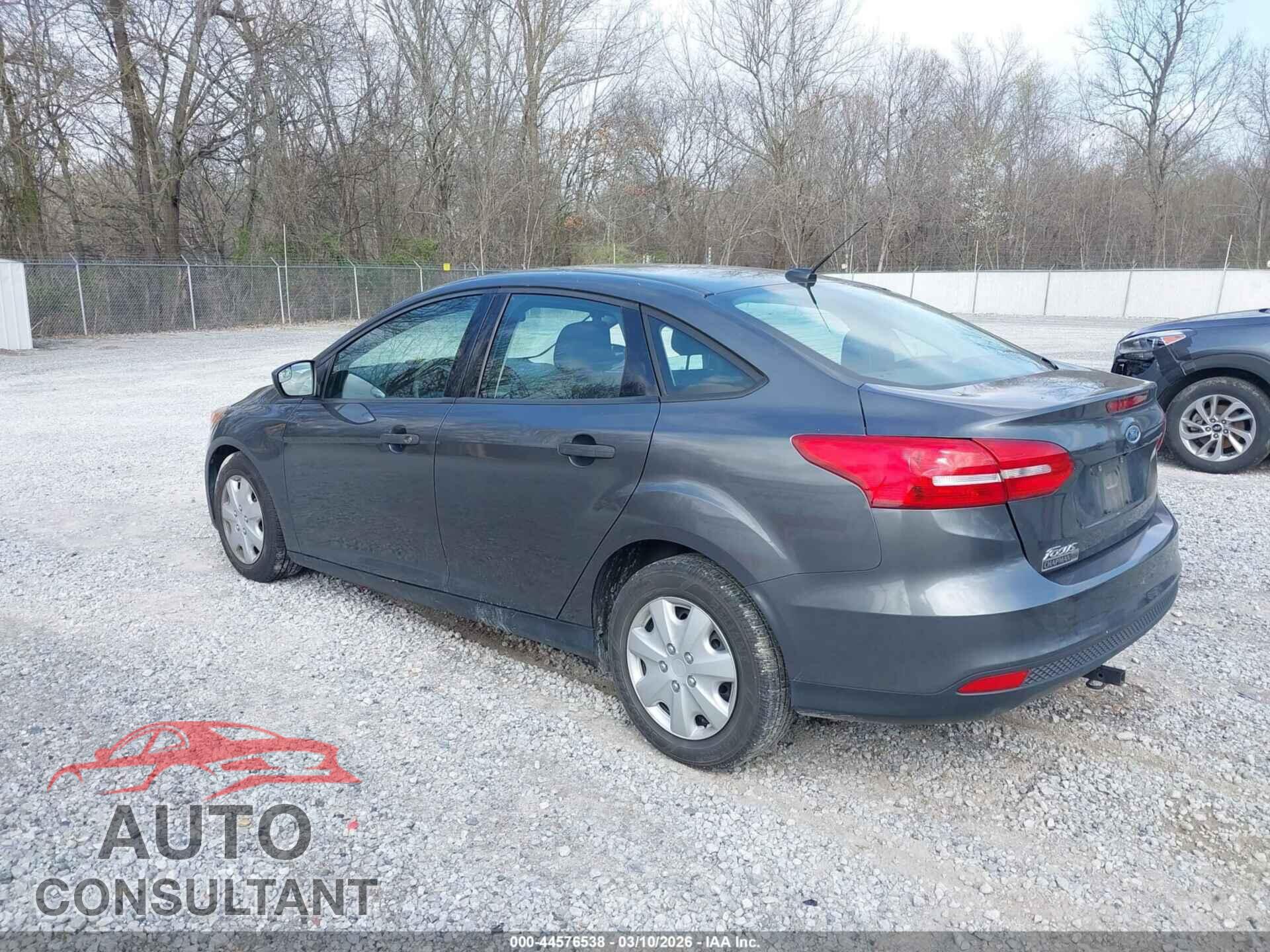 FORD FOCUS 2017 - 1FADP3E28HL281344