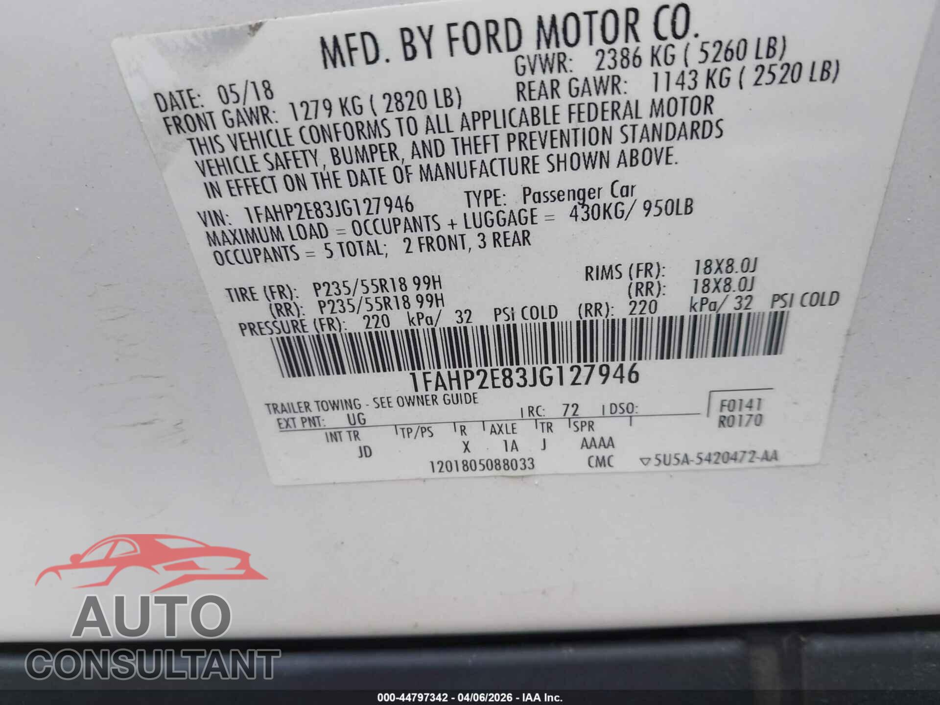 FORD TAURUS 2018 - 1FAHP2E83JG127946