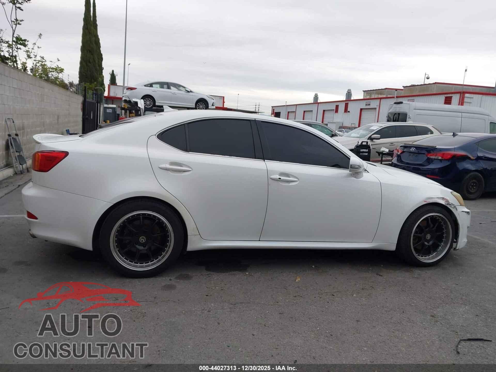 LEXUS IS 250 2010 - JTHBF5C29A5110114