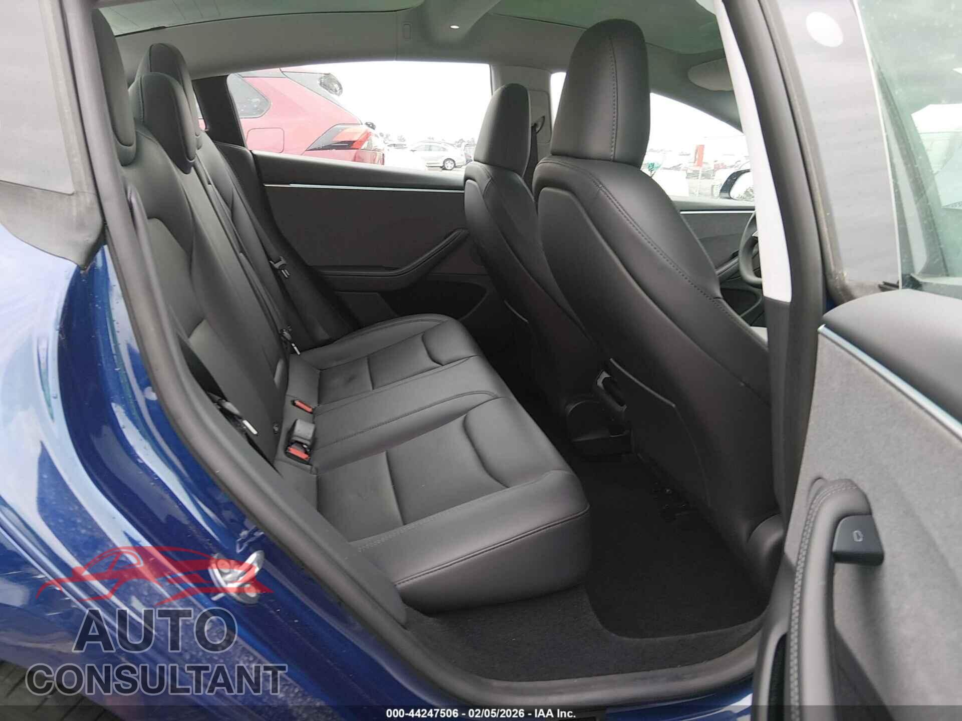 TESLA MODEL 3 2024 - 5YJ3E1EA9RF868146