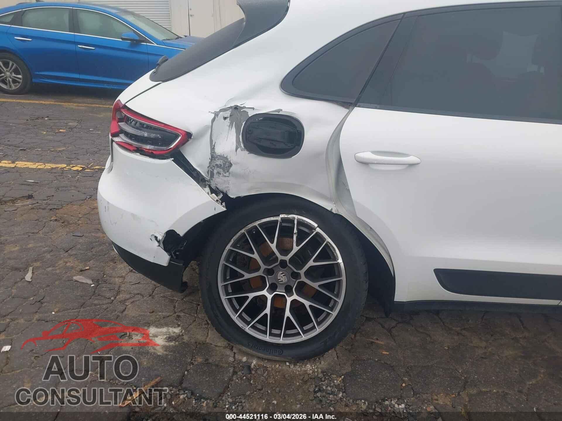 PORSCHE MACAN 2018 - WP1AA2A51JLB05989