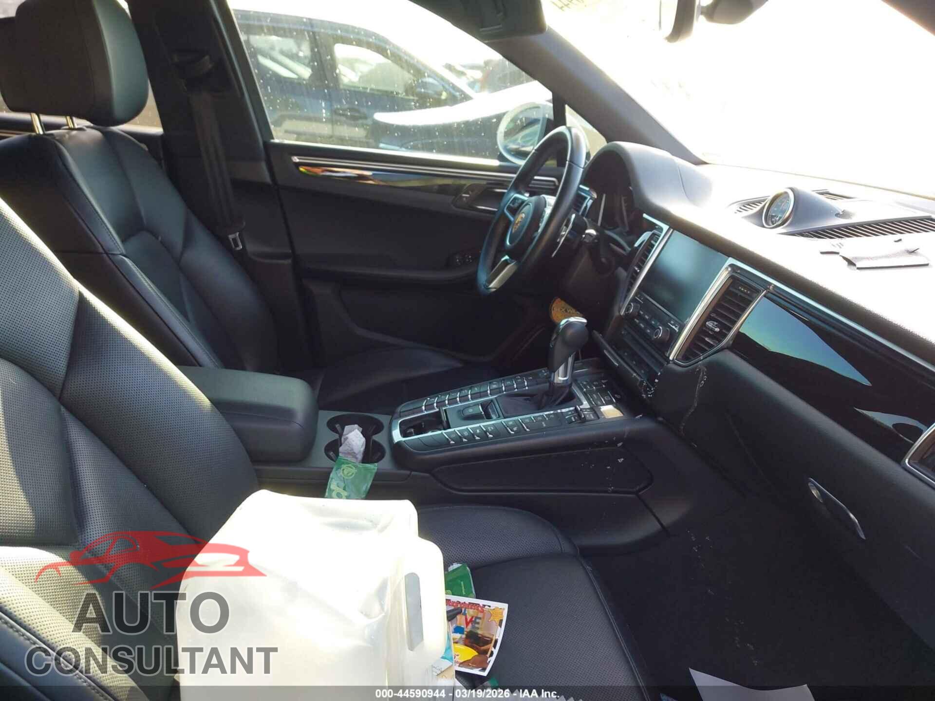 PORSCHE MACAN 2018 - WP1AA2A59JLB14780