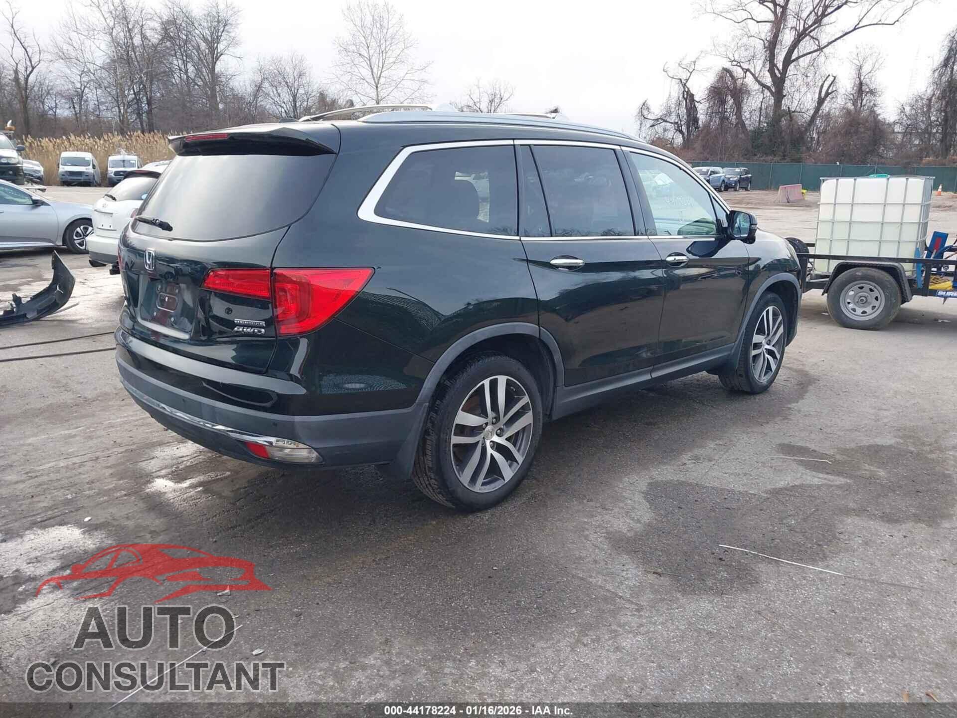 HONDA PILOT 2018 - 5FNYF6H99JB066640