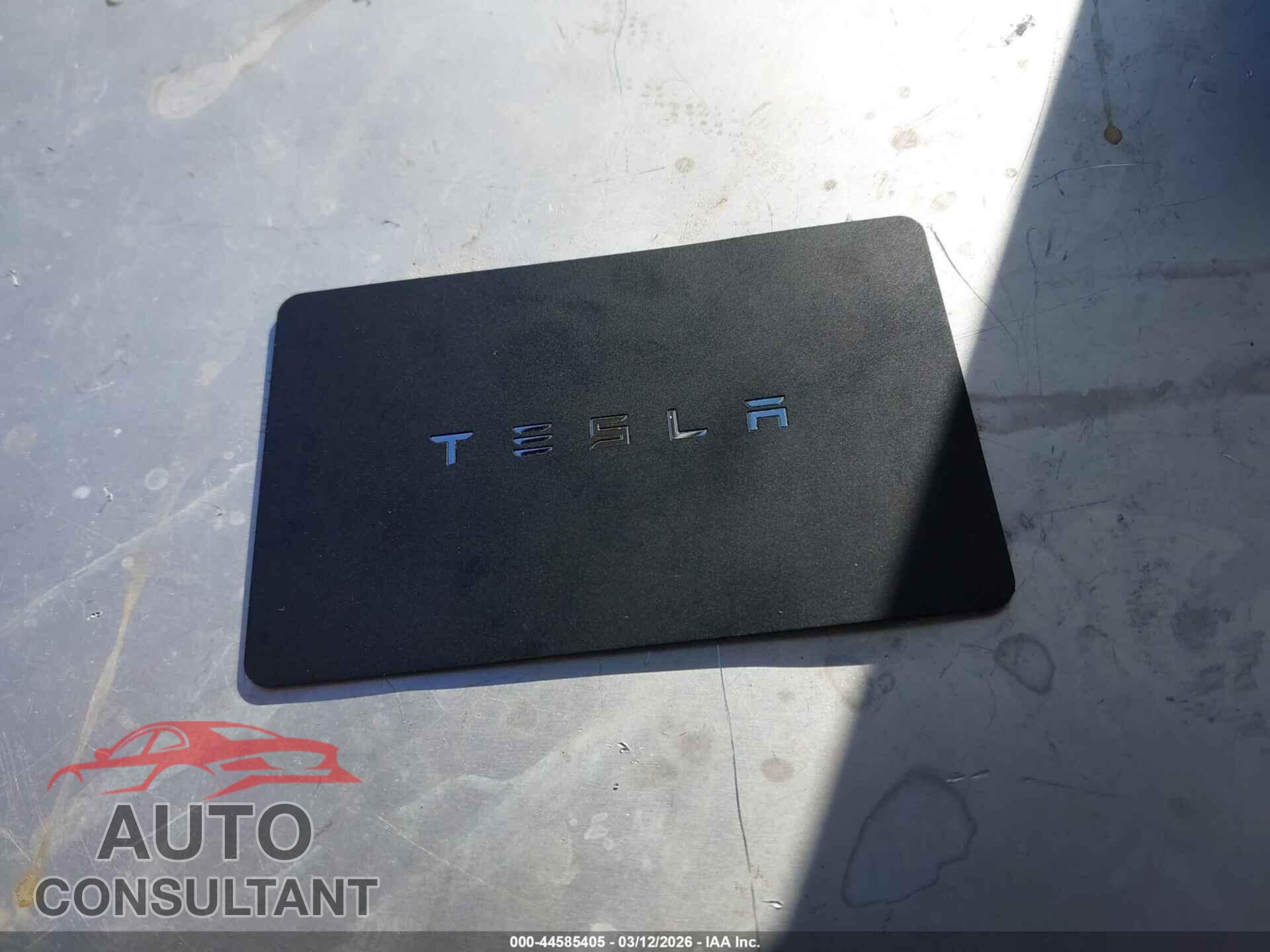 TESLA MODEL 3 2018 - 5YJ3E1EA2JF044123