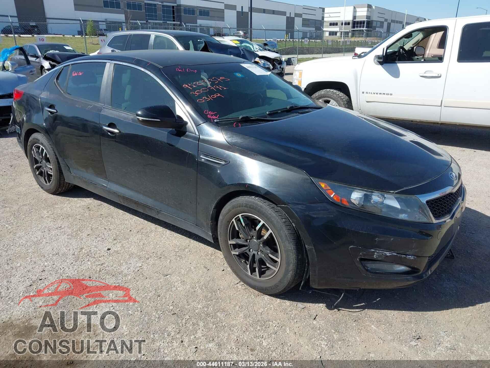KIA OPTIMA 2013 - KNAGM4A75D5300791