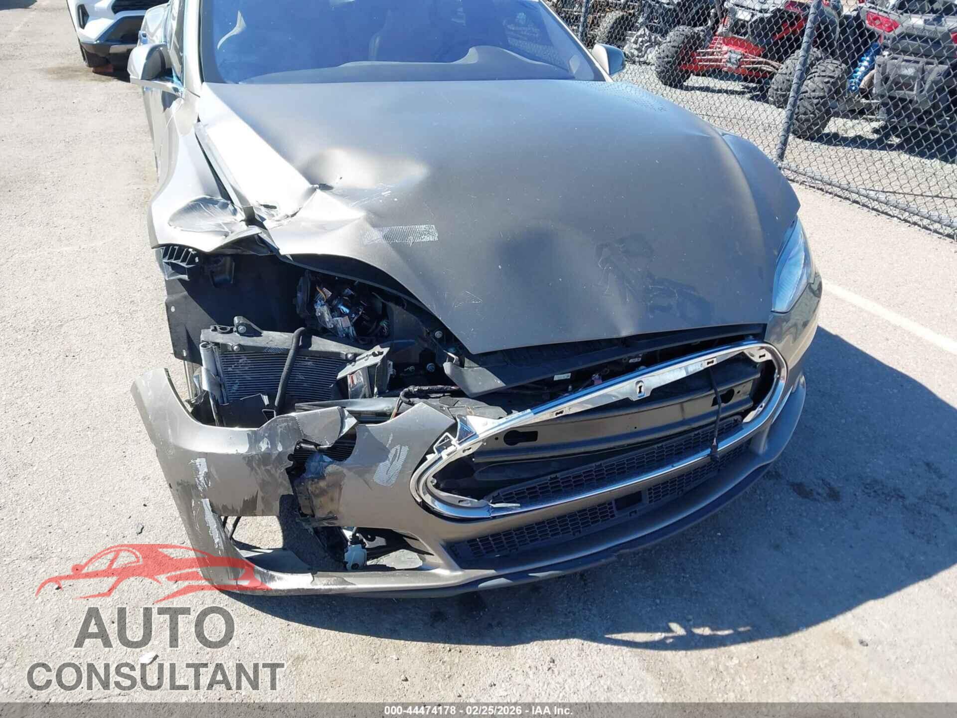 TESLA MODEL S 2016 - 5YJSA1E2XGF133530