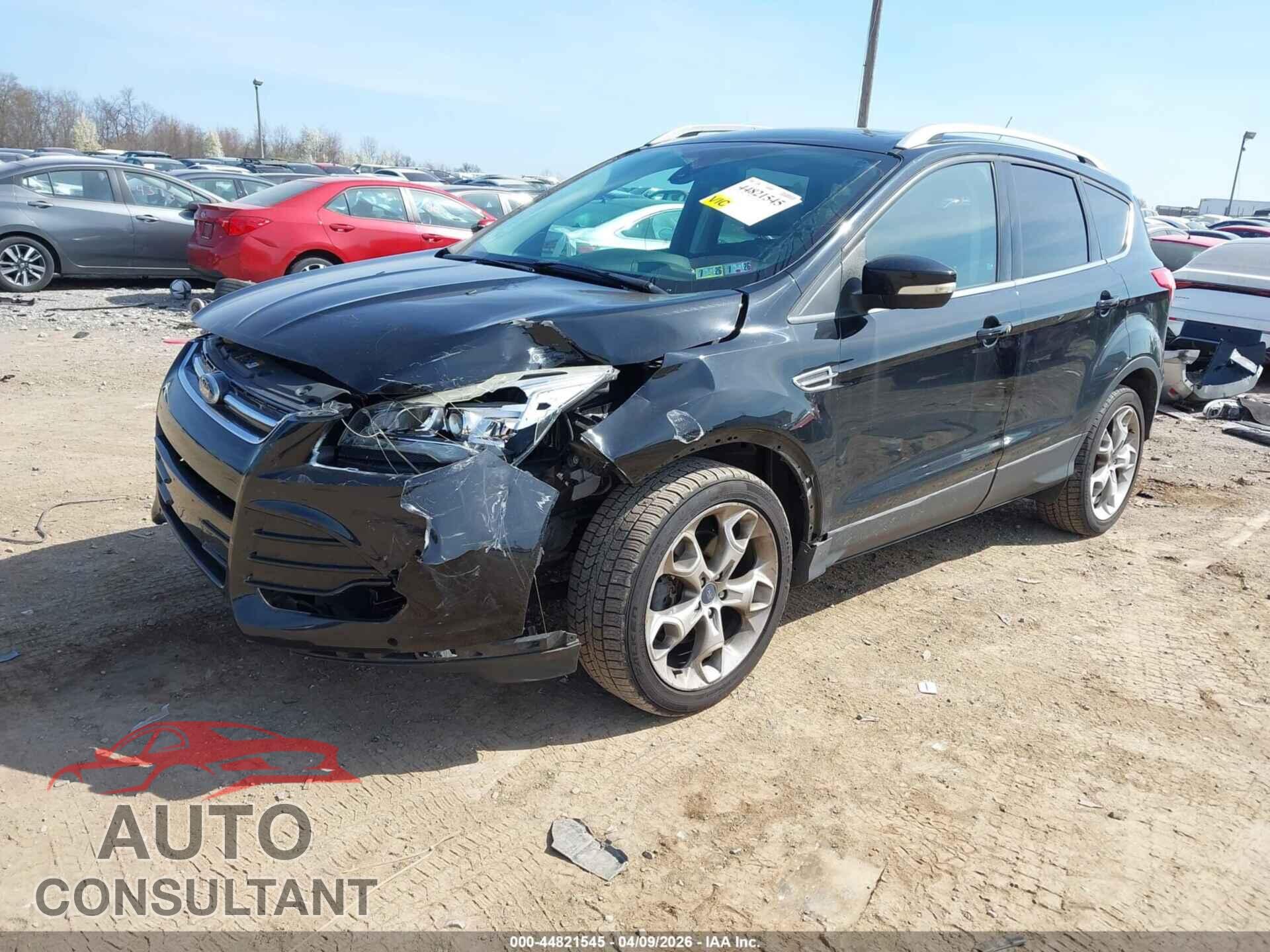 FORD ESCAPE 2016 - 1FMCU9J98GUA02760