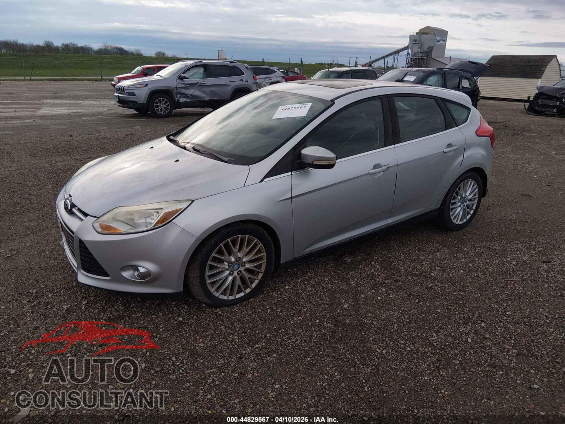 FORD FOCUS 2012 - 1FAHP3M21CL357997