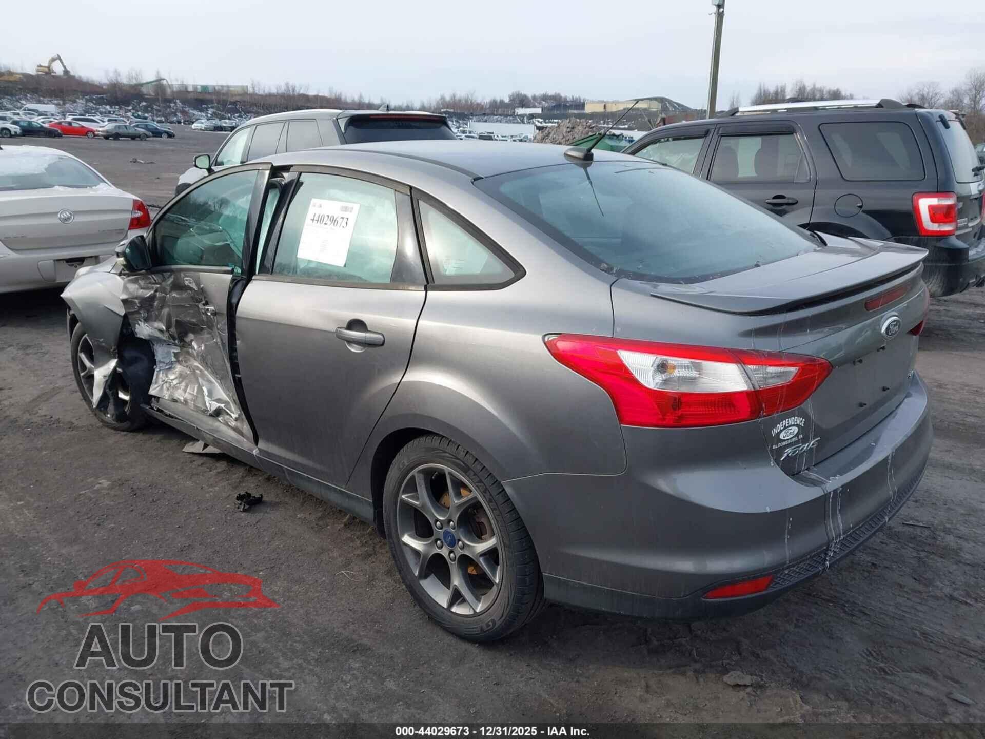 FORD FOCUS 2014 - 1FADP3F28EL422648