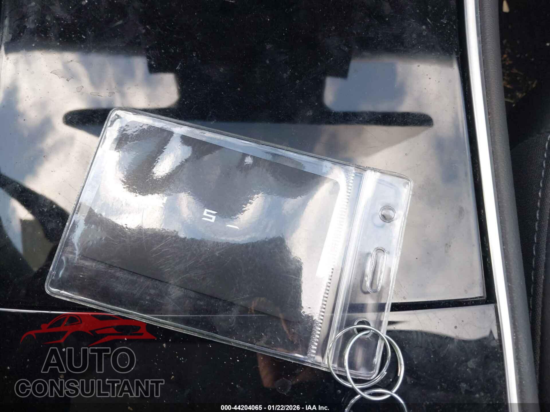 TESLA MODEL 3 2019 - 5YJ3E1EB8KF211465