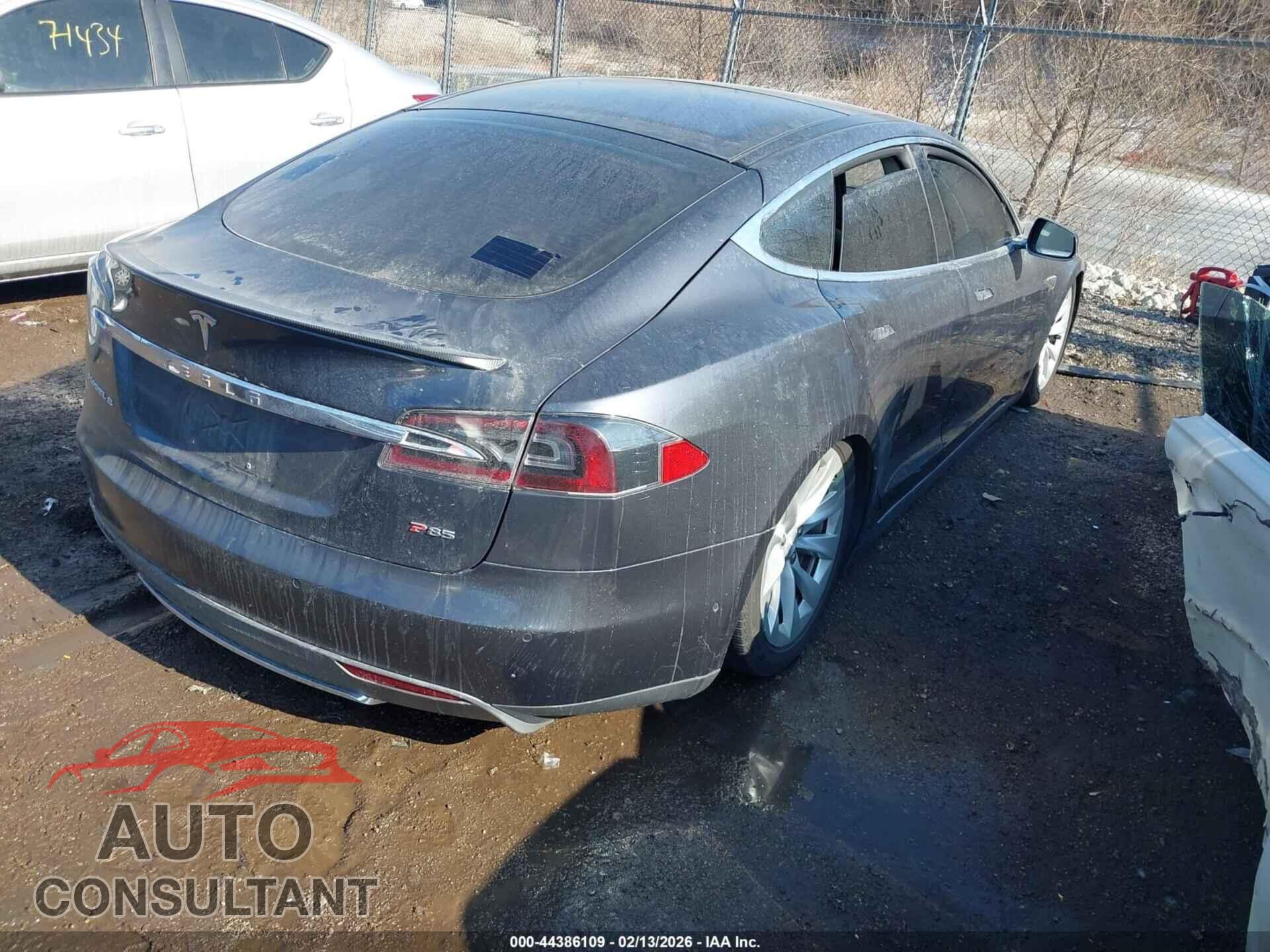 TESLA MODEL S 2014 - 5YJSA1H17EFP50951