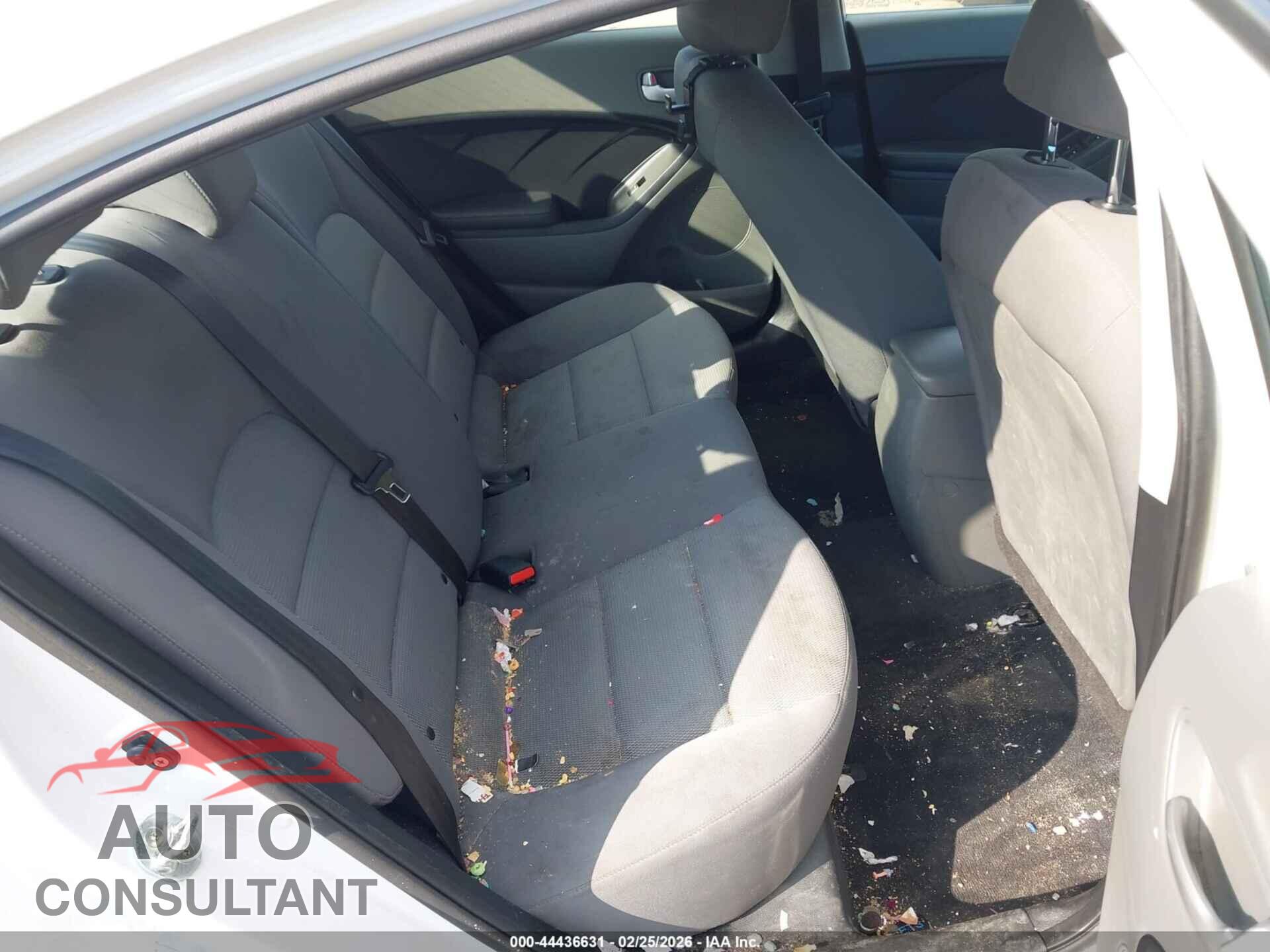 KIA FORTE 2017 - 3KPFK4A73HE125875