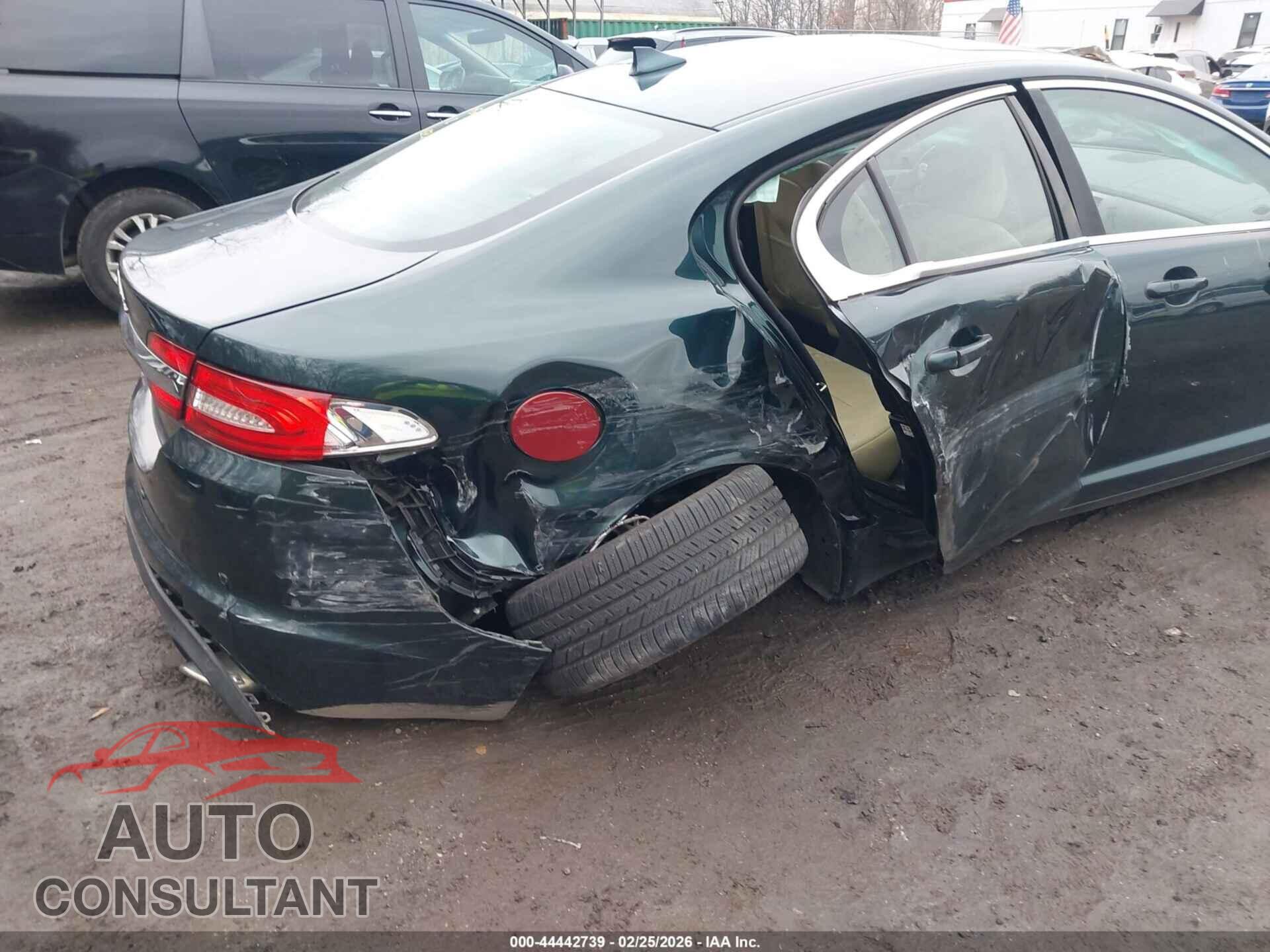 JAGUAR XF 2015 - SAJWA0FS4FPU68704