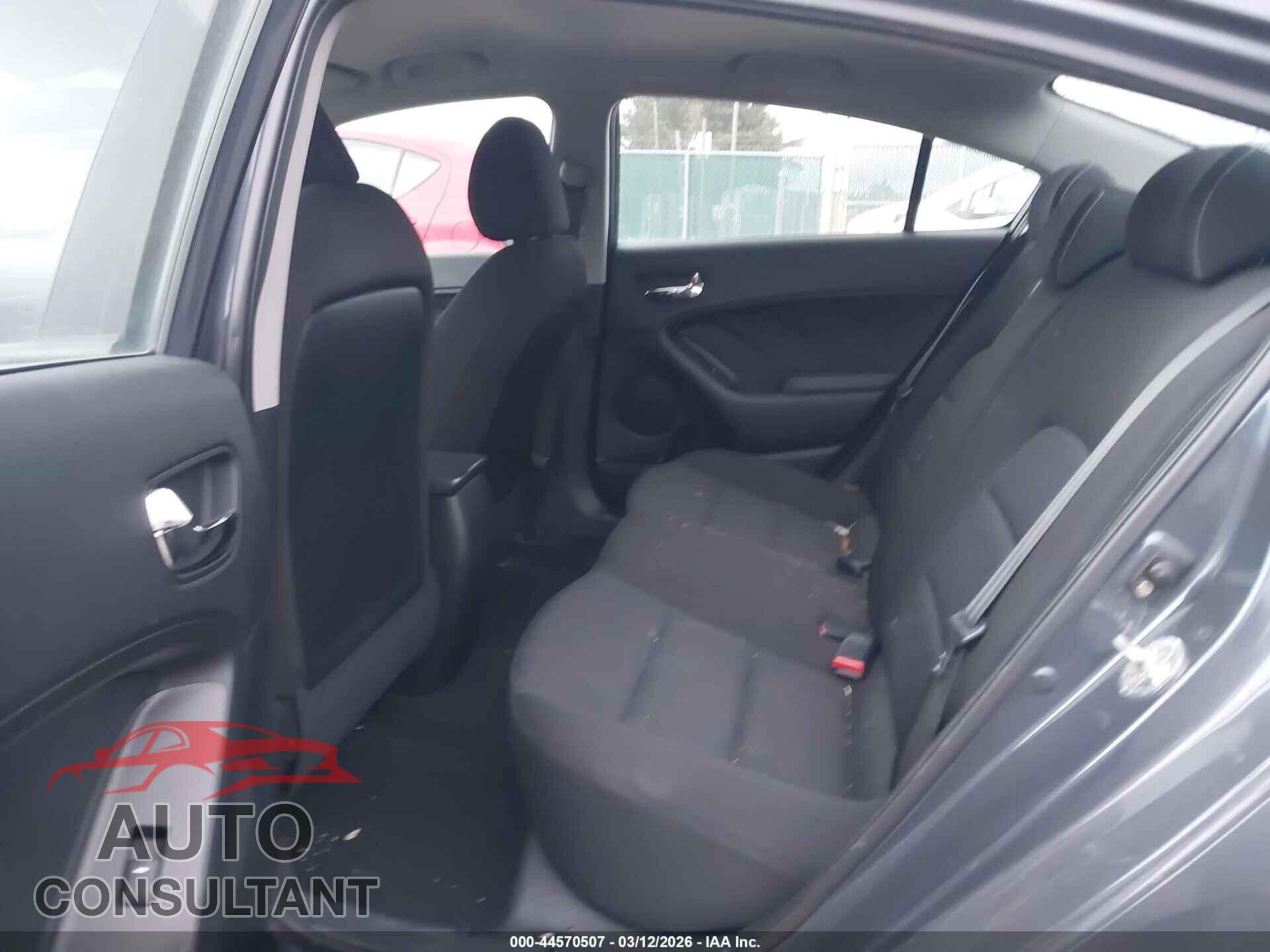 KIA FORTE 2015 - KNAFK4A67F5294682
