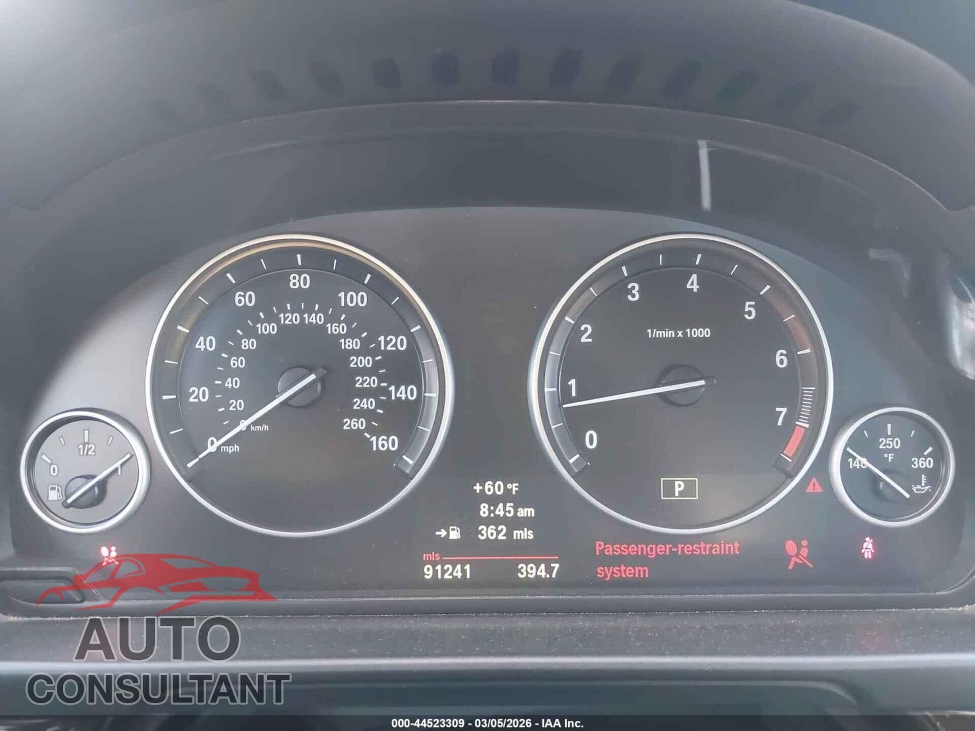 BMW 528I 2011 - WBAFR1C50BDS35665