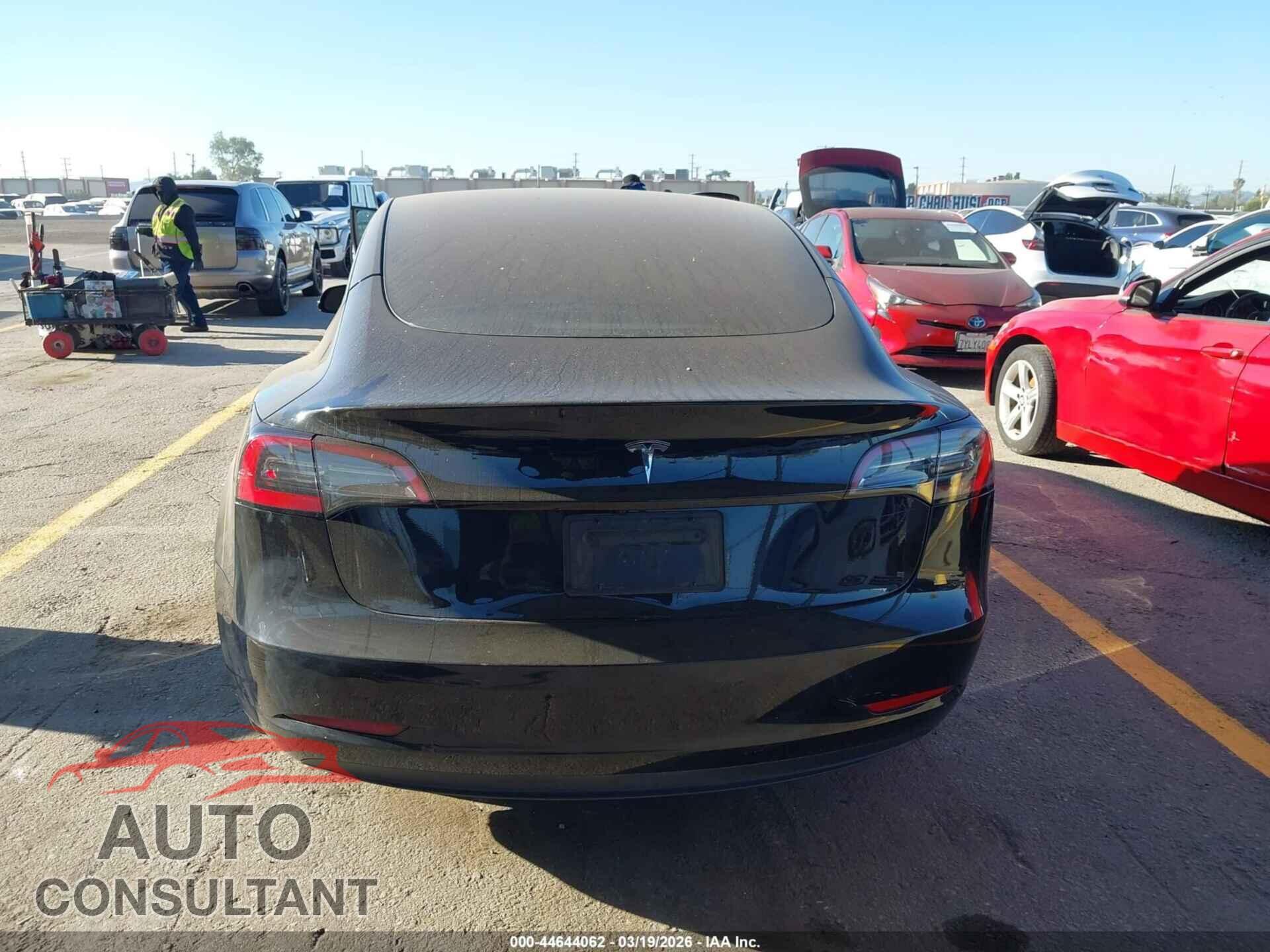 TESLA MODEL 3 2023 - 5YJ3E1EA5PF712974