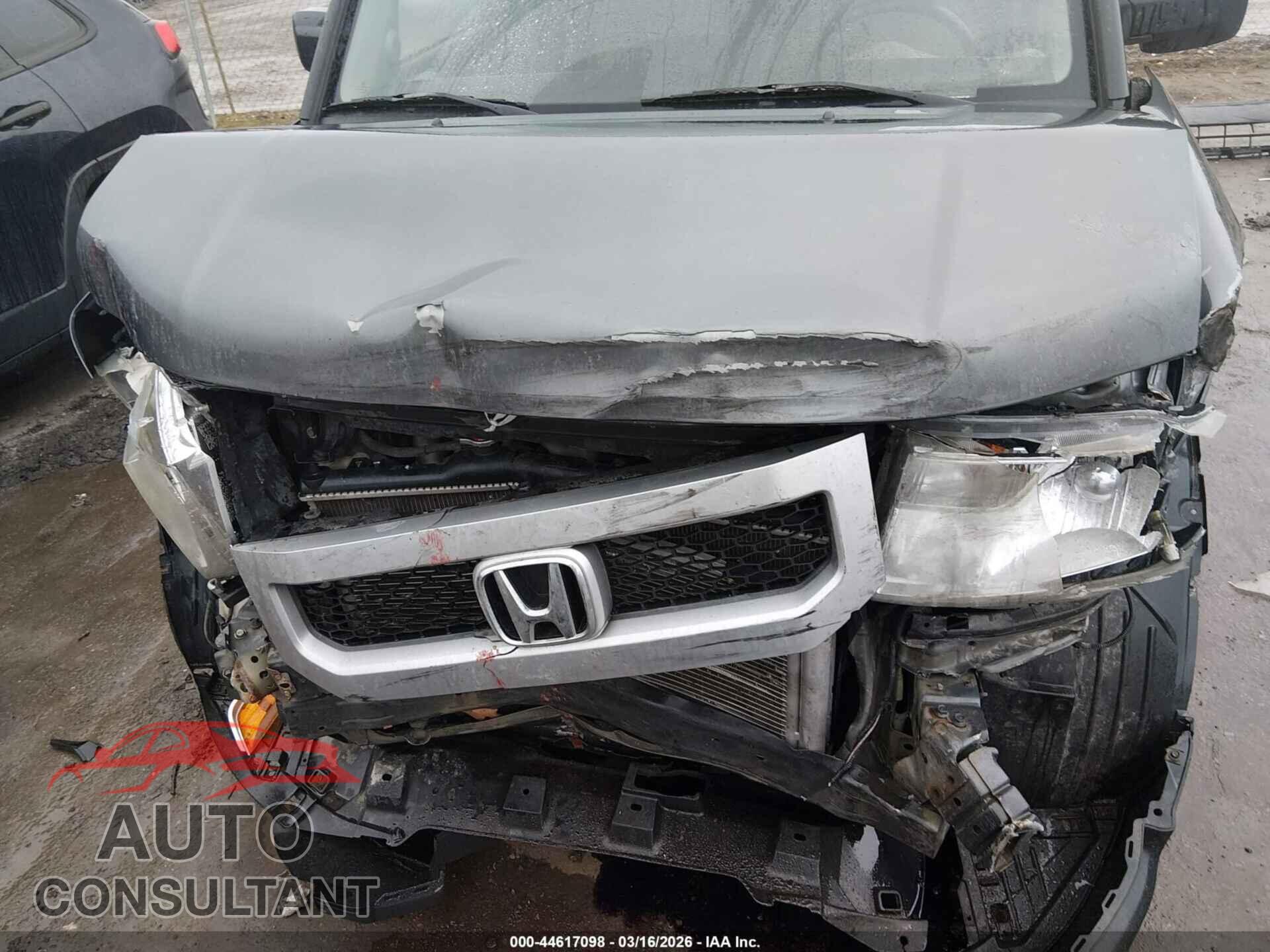 HONDA ELEMENT 2011 - 5J6YH2H77BL004311