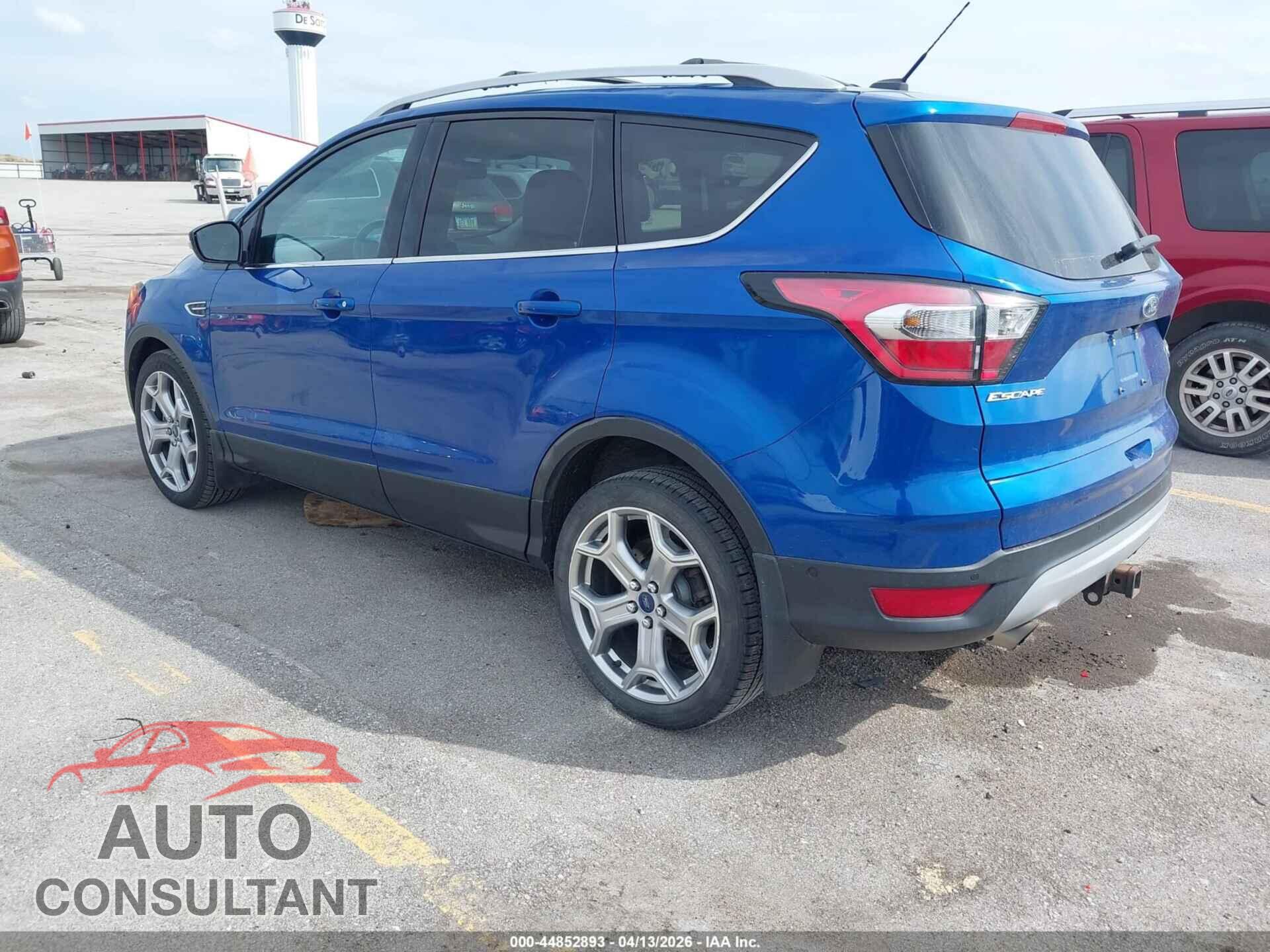 FORD ESCAPE 2017 - 1FMCU9J99HUC44233