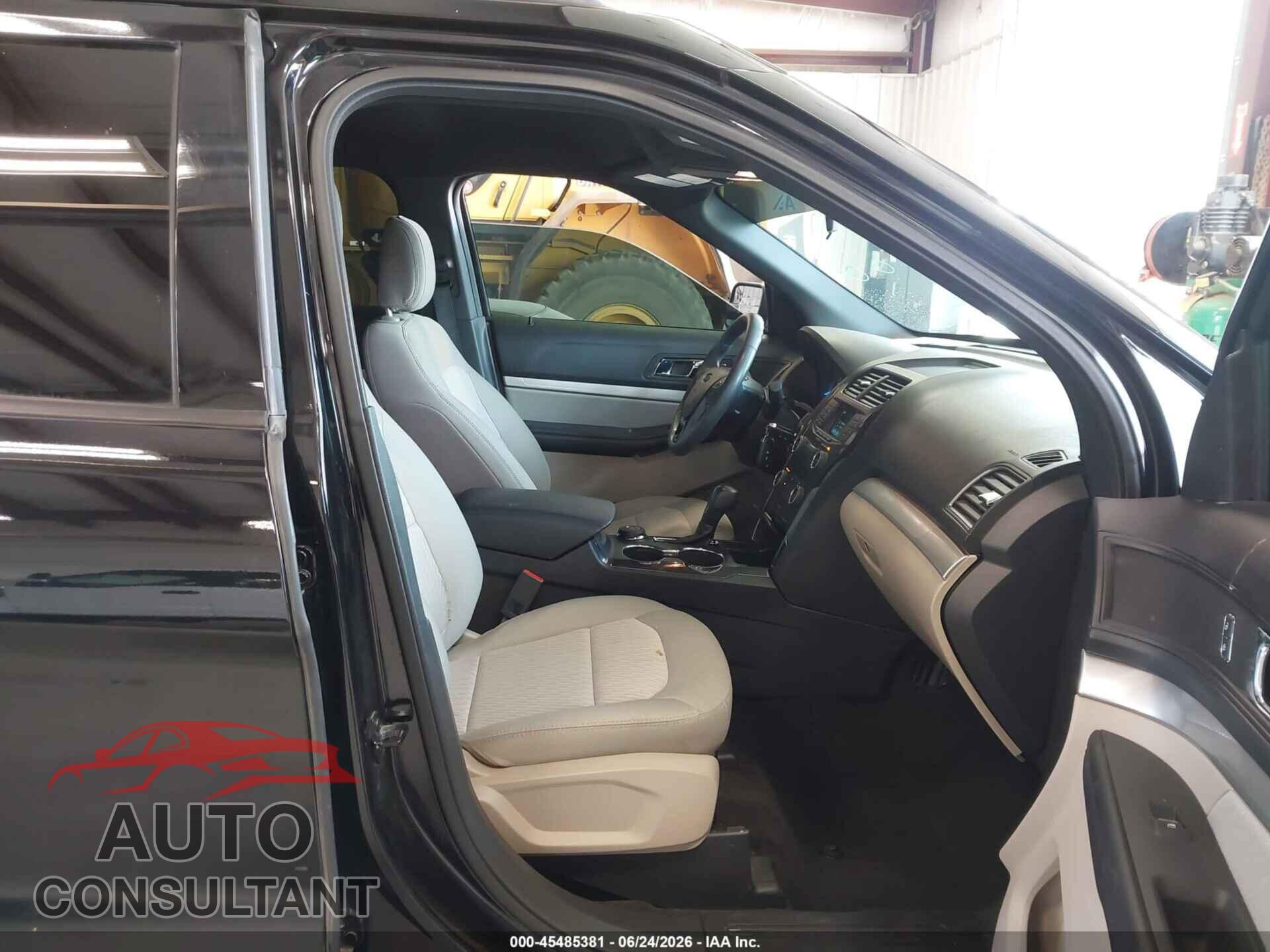 FORD EXPLORER 2018 - 1FM5K8B8XJGA59367