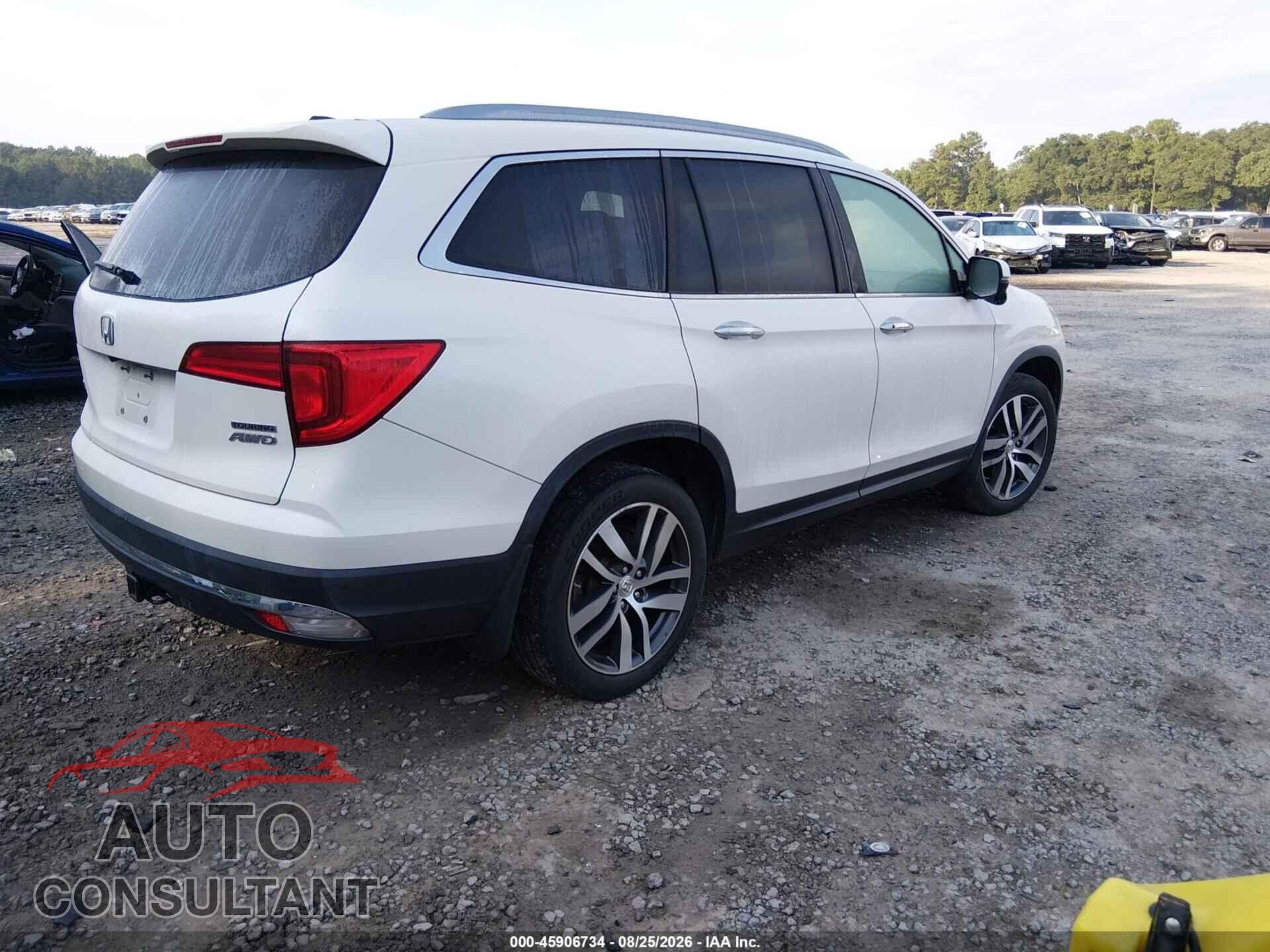 HONDA PILOT 2017 - 5FNYF6H96HB098357
