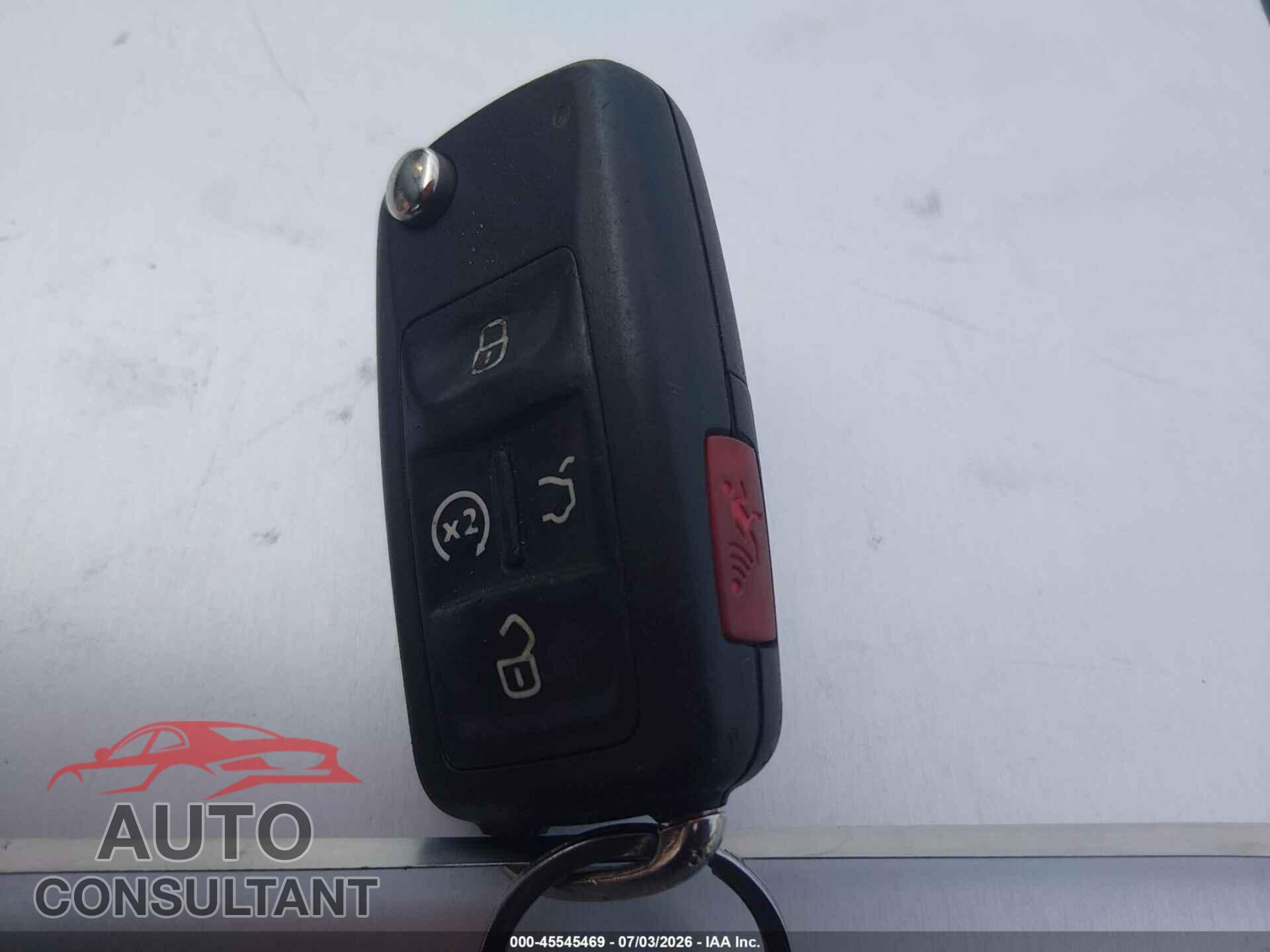 VOLKSWAGEN PASSAT 2021 - 1VWSA7A30MC012738