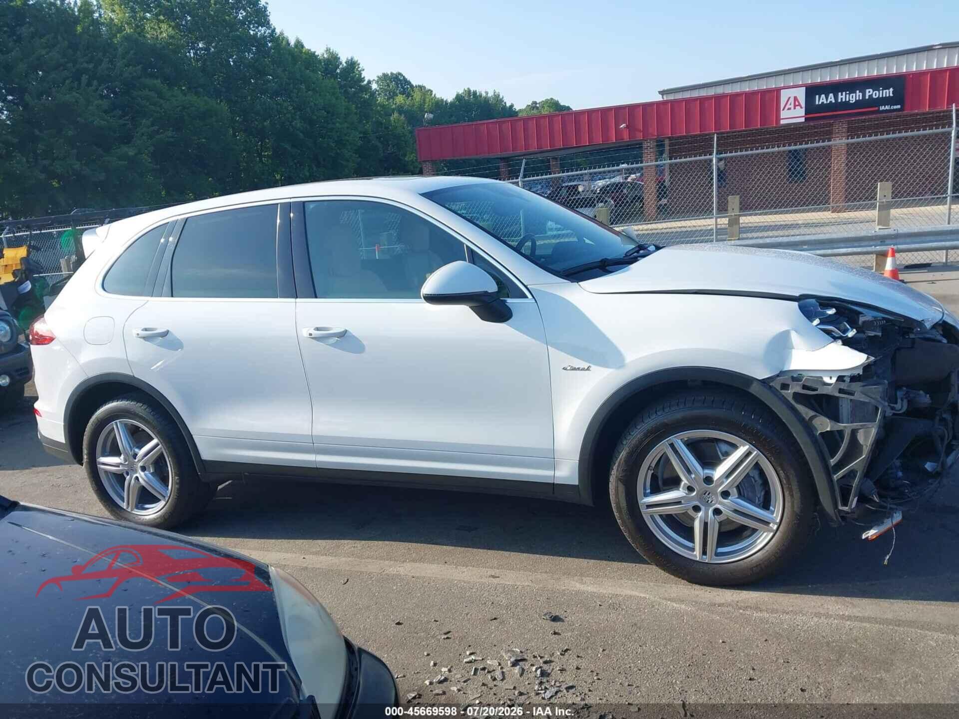 PORSCHE CAYENNE 2016 - WP1AF2A25GLA40306