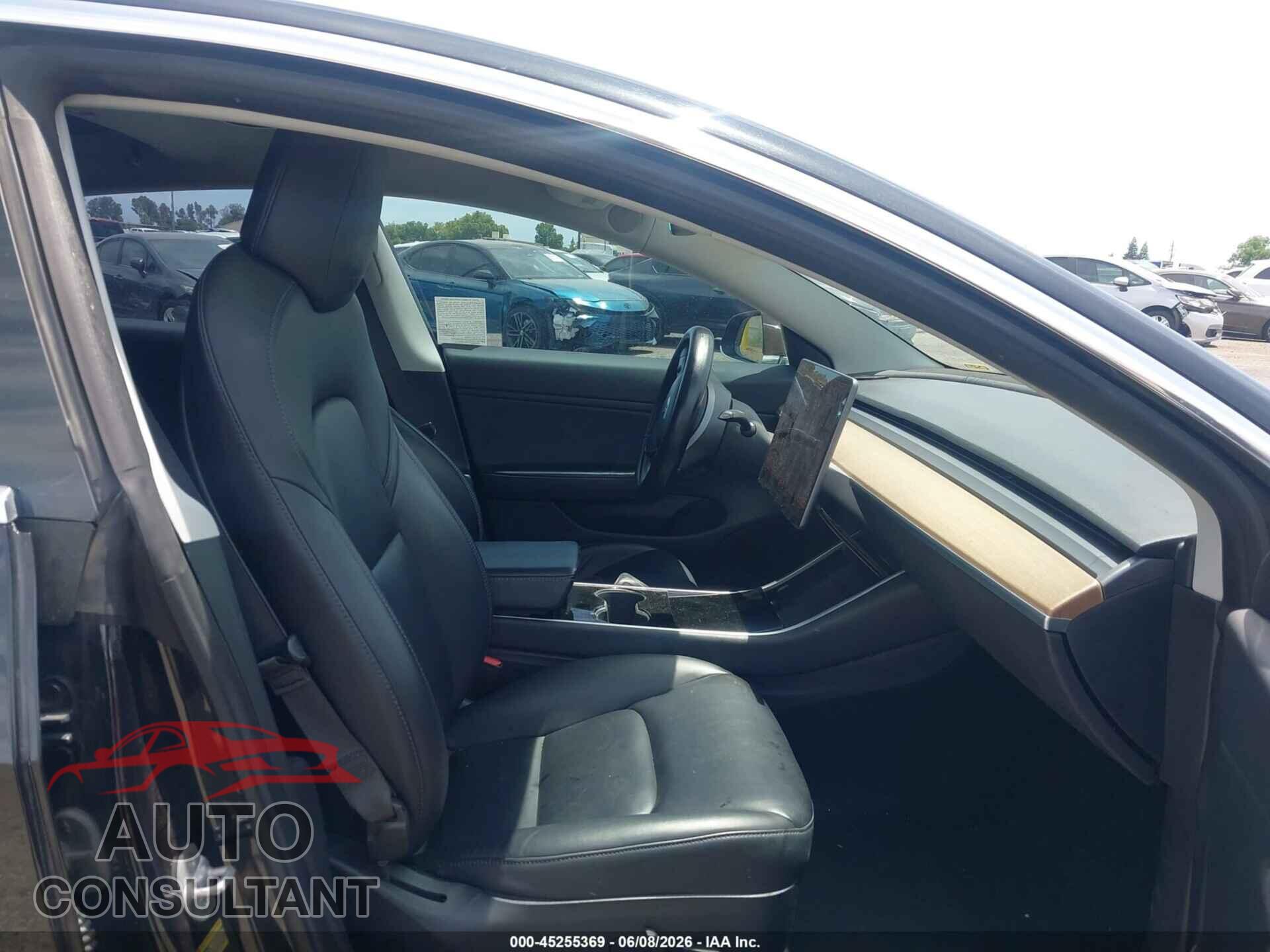 TESLA MODEL 3 2018 - 5YJ3E1EA5JF089167