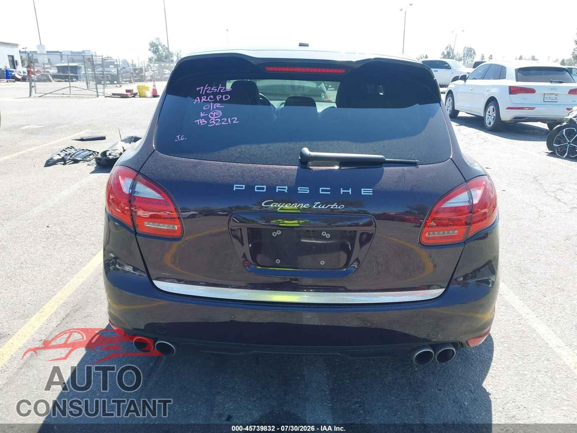 PORSCHE CAYENNE 2012 - WP1AC2A21CLA83401