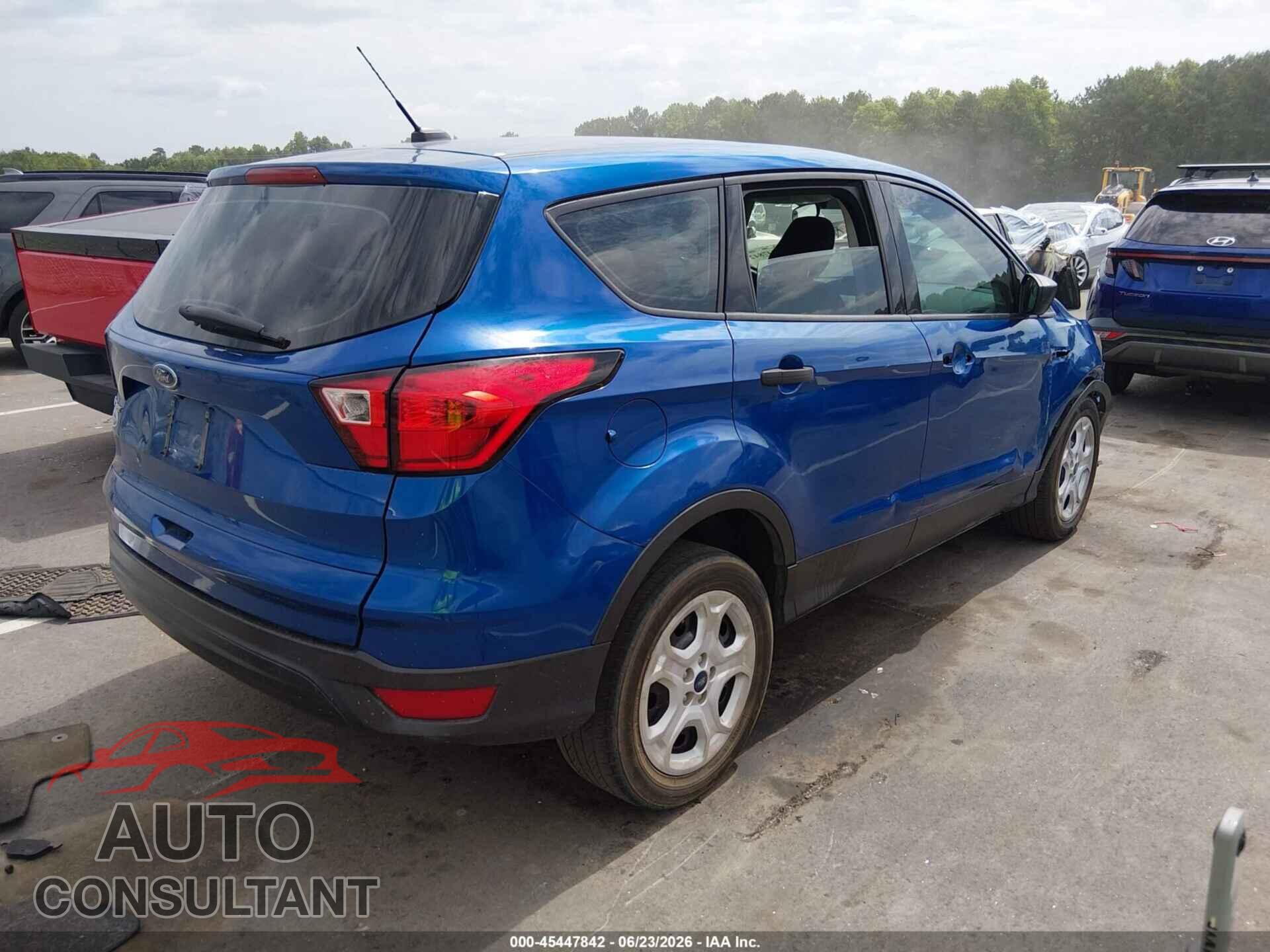FORD ESCAPE 2019 - 1FMCU0F70KUC45295