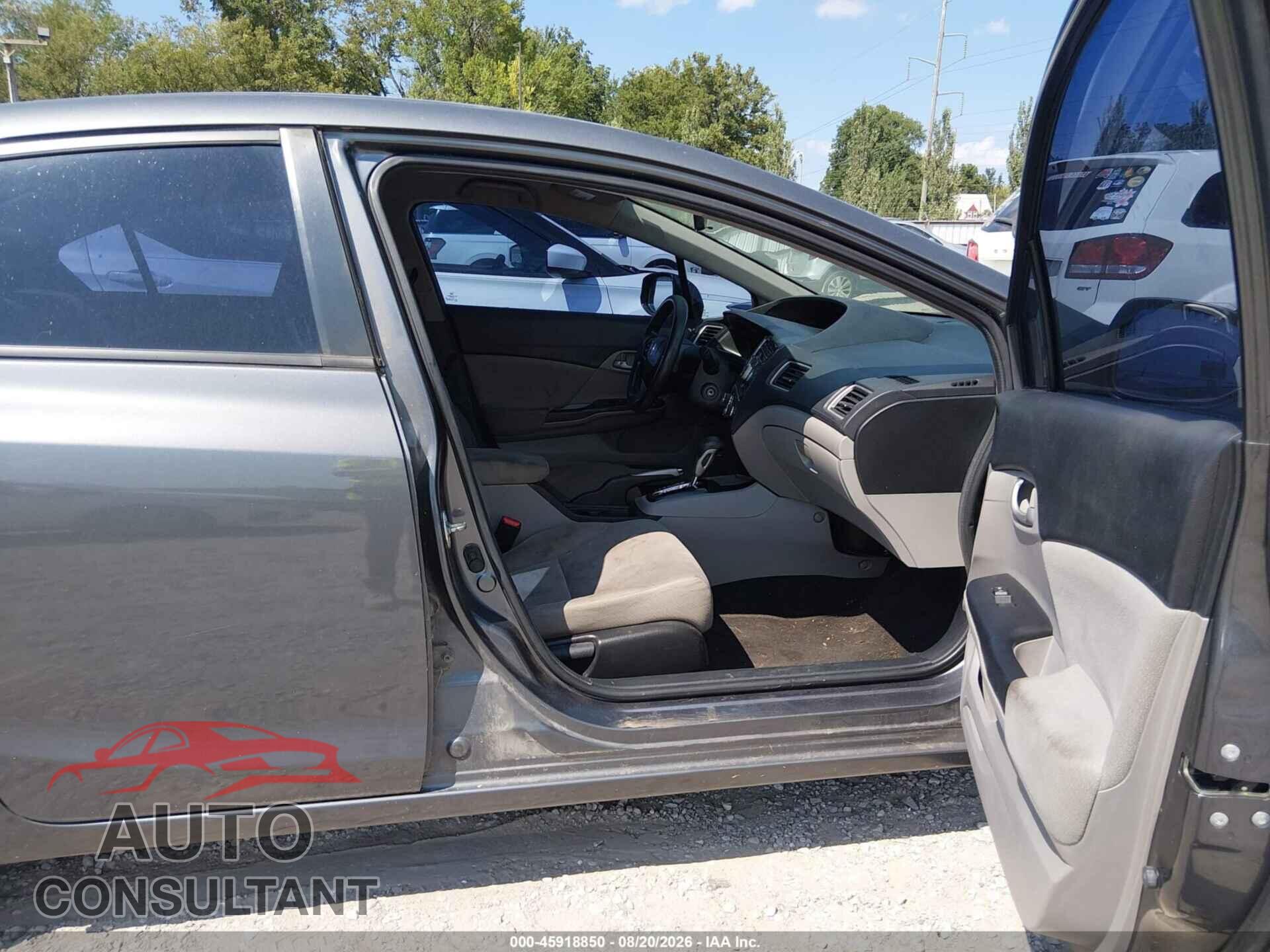 HONDA CIVIC 2013 - 19XFB2F57DE018446