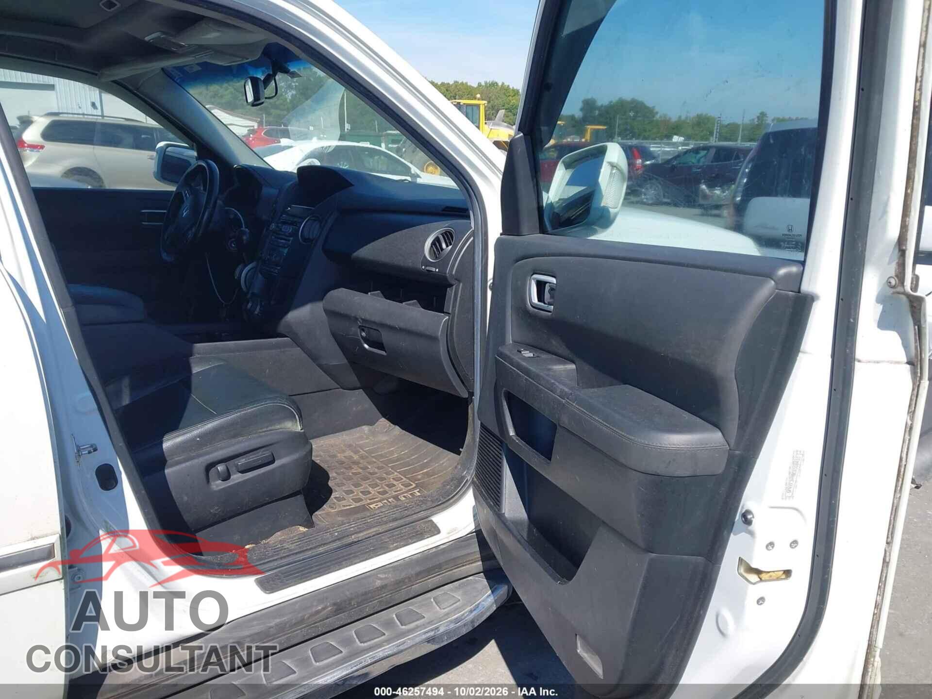 HONDA PILOT 2012 - 5FNYF3H98CB008410