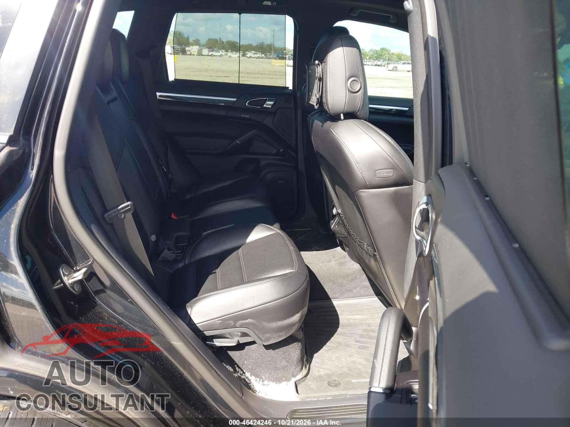 PORSCHE CAYENNE 2017 - WP1AA2A24HKA83900