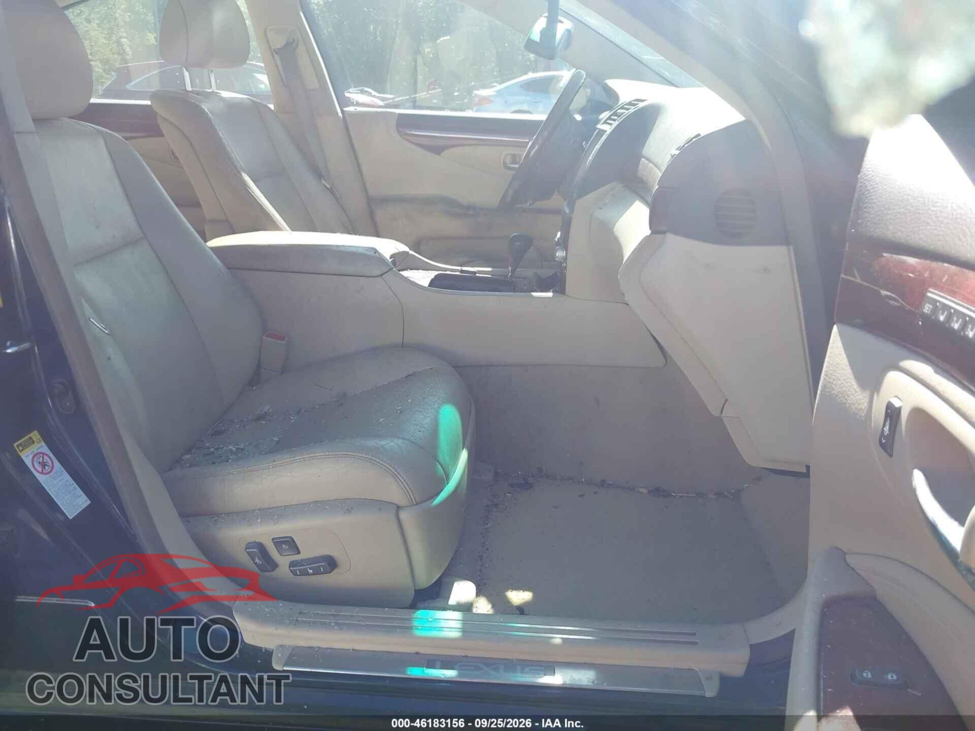 LEXUS LS 460 2011 - JTHCL5EF3B5011299