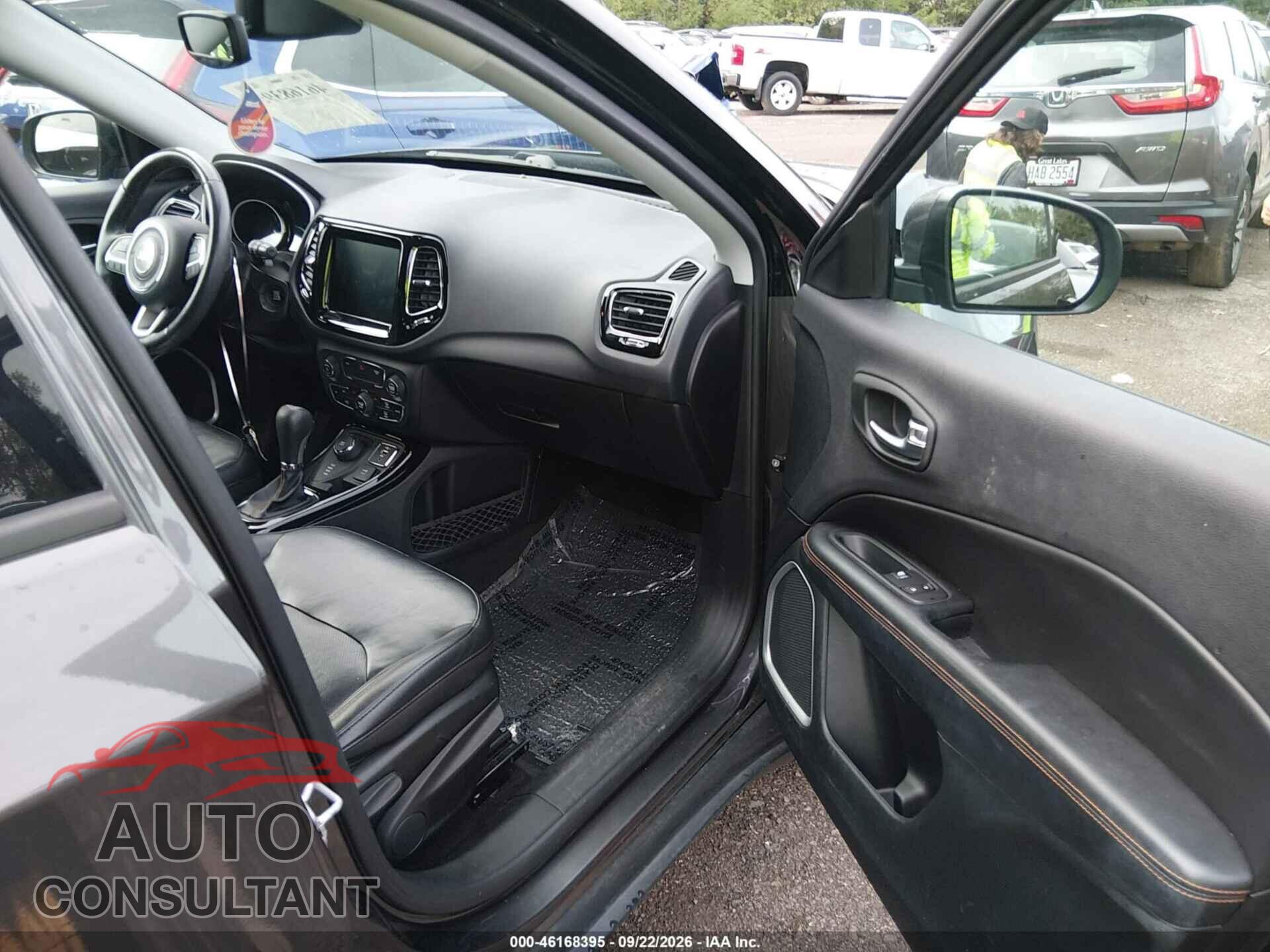 JEEP COMPASS 2019 - 3C4NJDCB7KT761265