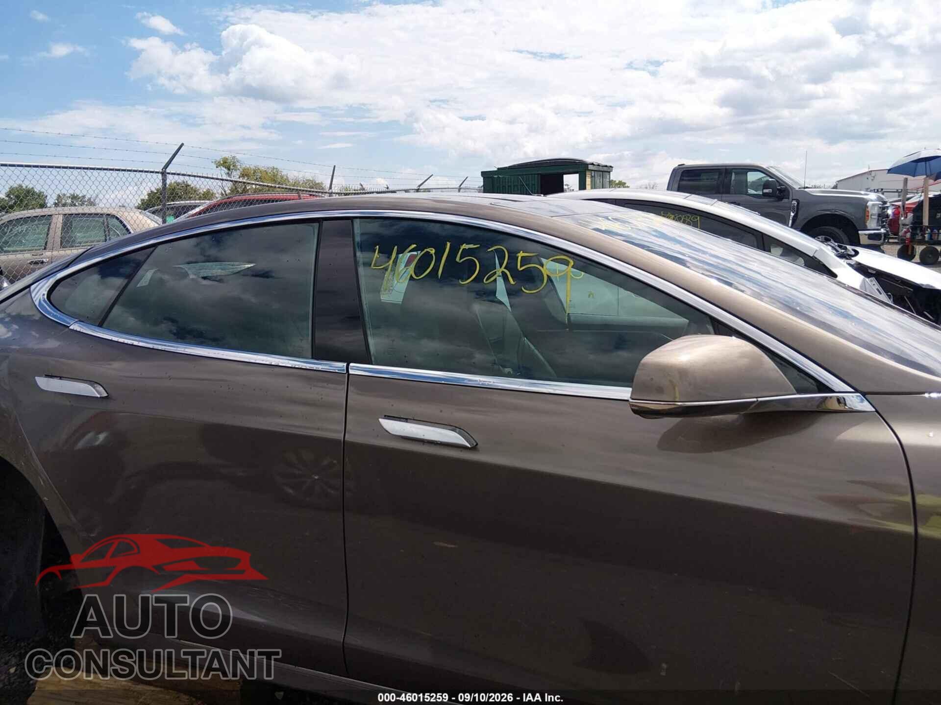 TESLA MODEL S 2016 - 5YJSA1E28GF149757