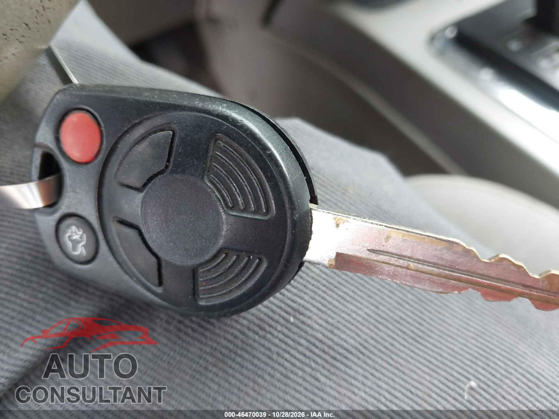 FORD ESCAPE 2010 - 1FMCU9D72AKD31435