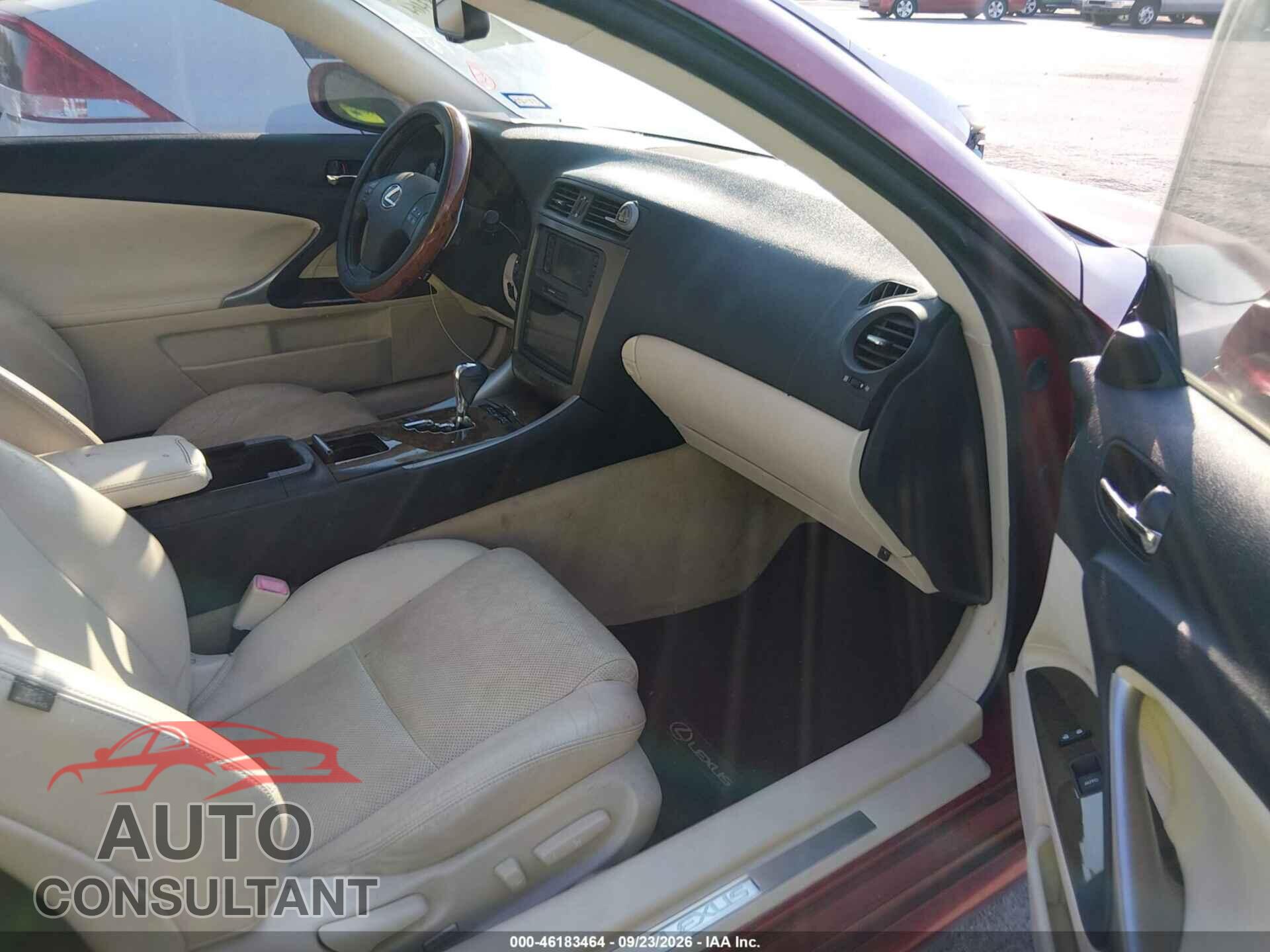LEXUS IS 250C 2010 - JTHFF2C2XA2512905