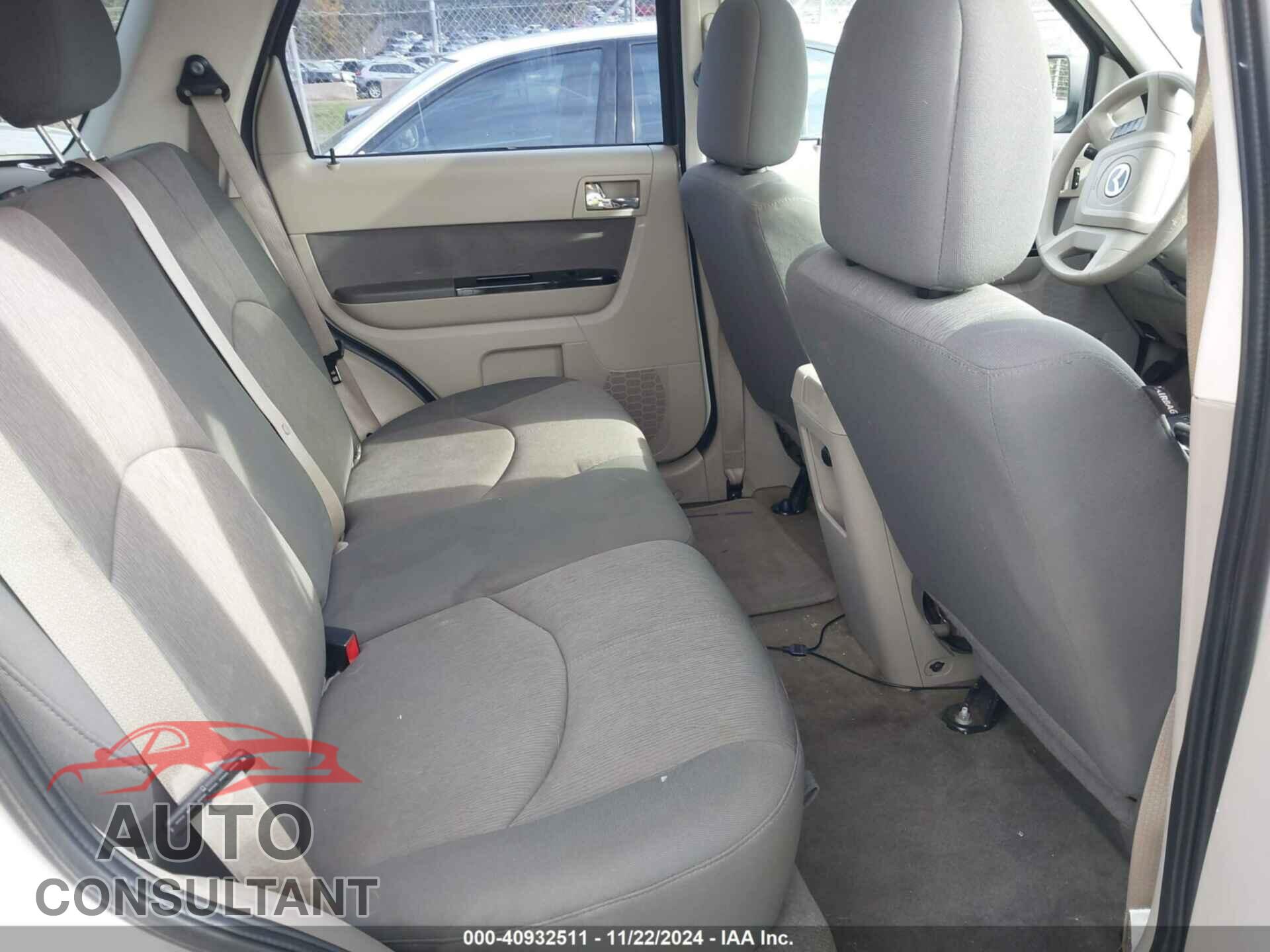 MAZDA TRIBUTE 2011 - 4F2CY0C71BKM00672