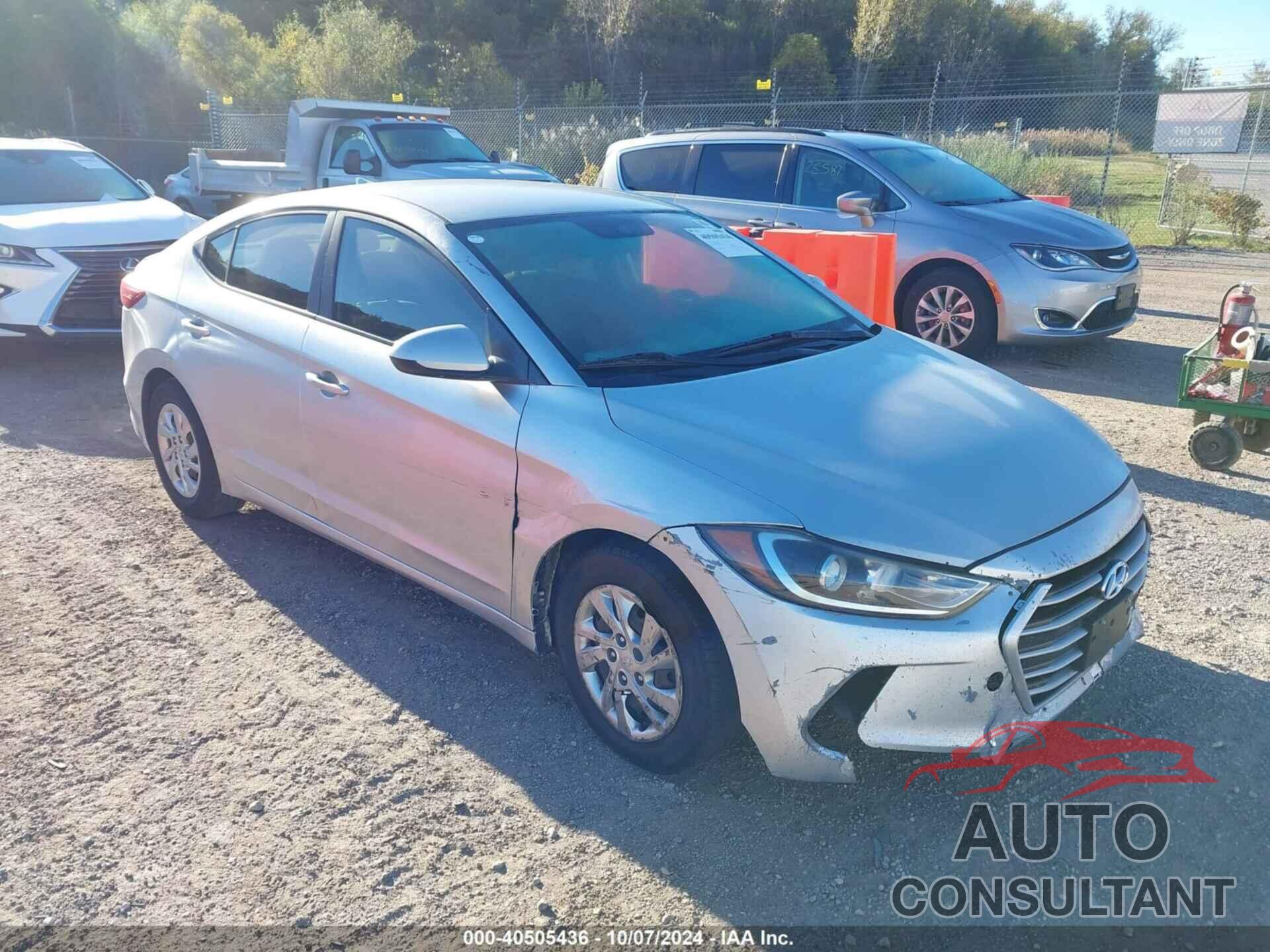HYUNDAI ELANTRA 2017 - KMHD74LF0HU147018