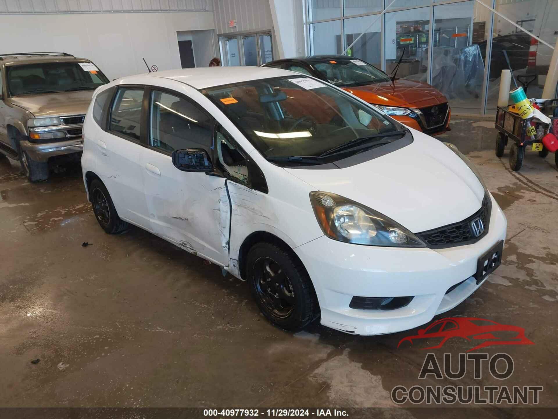 HONDA FIT 2013 - JHMGE8H52DC064381