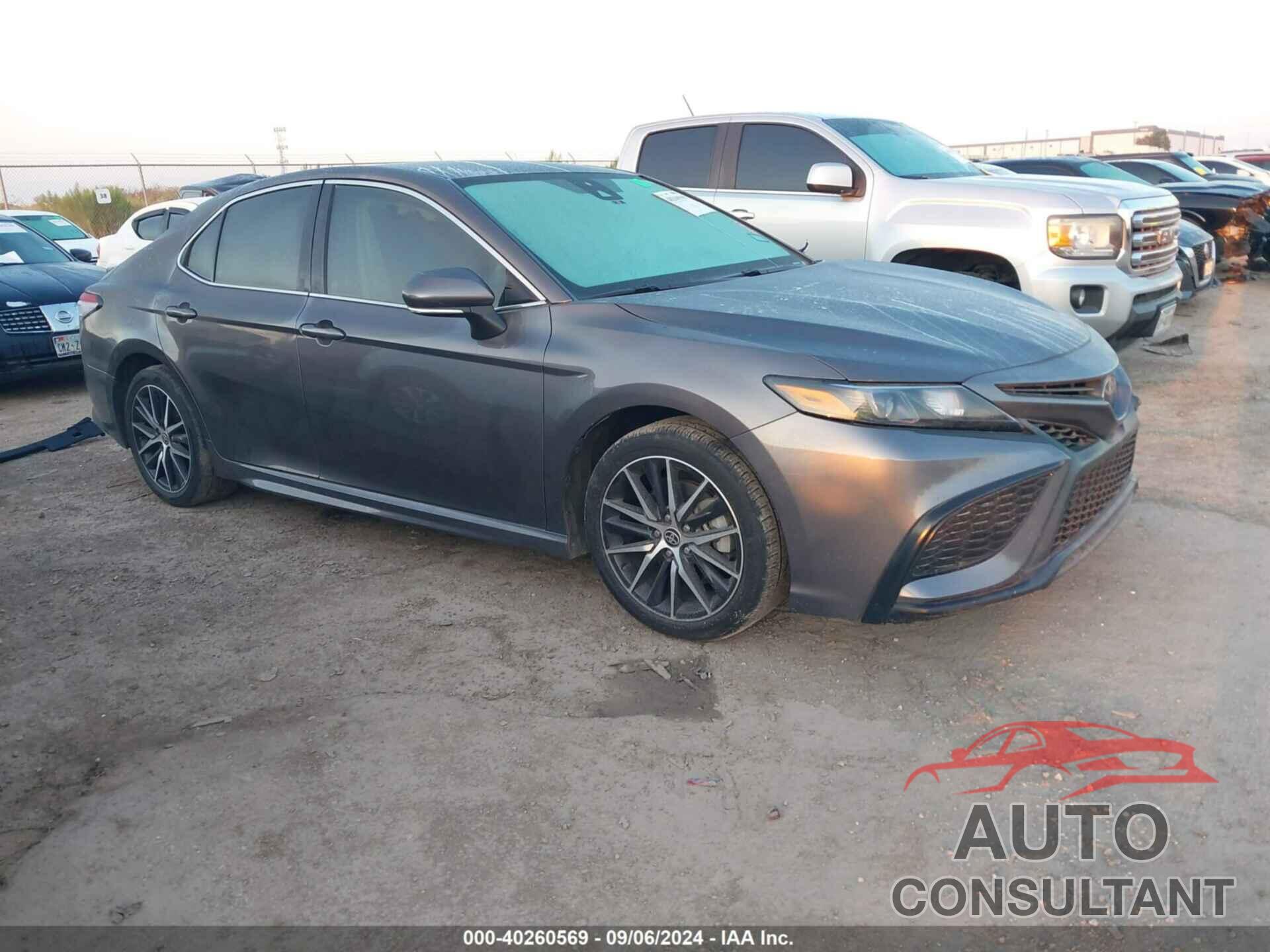 TOYOTA CAMRY 2023 - 4T1G11AK6PU730320