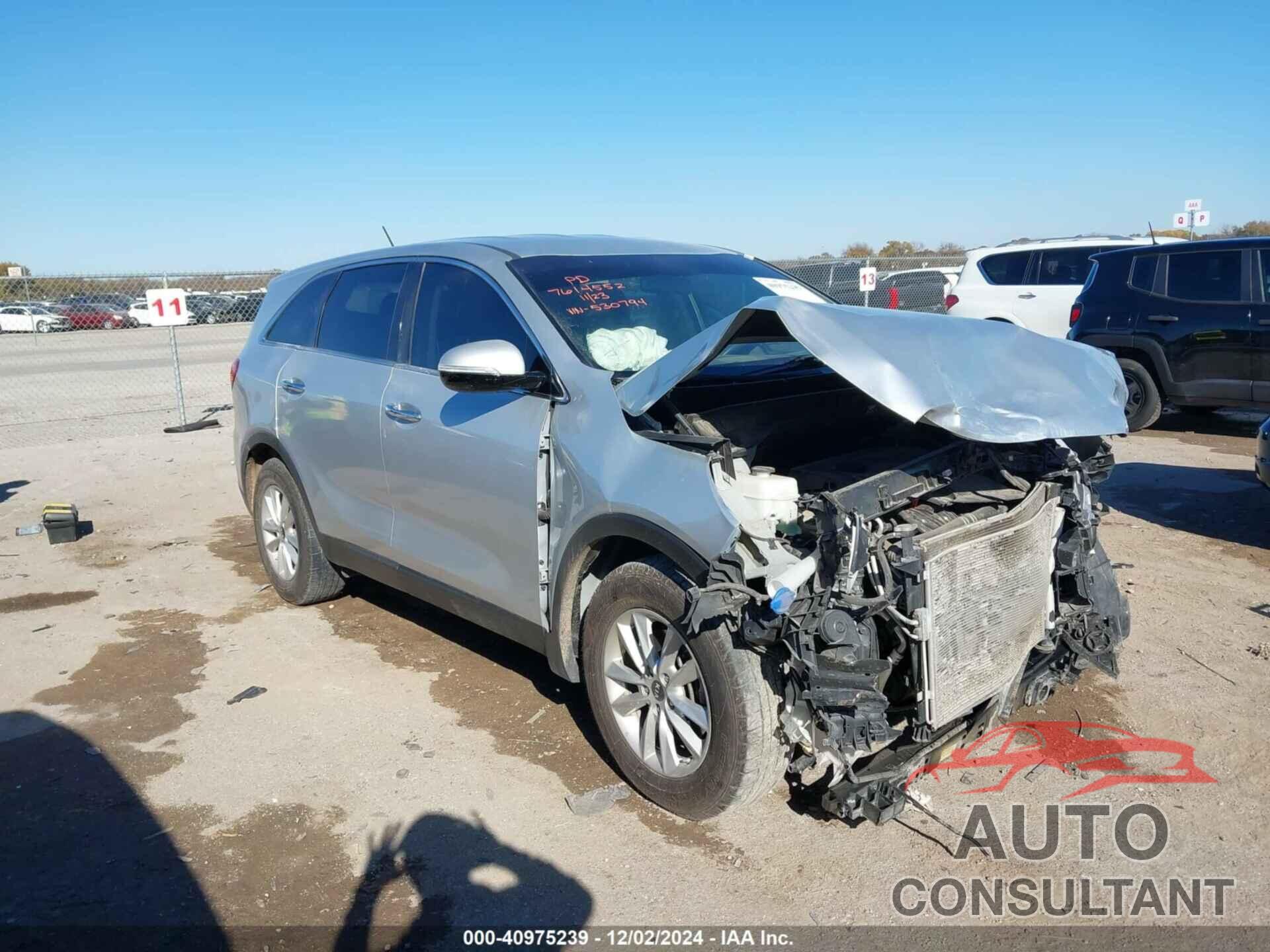 KIA SORENTO 2019 - 5XYPG4A35KG530794