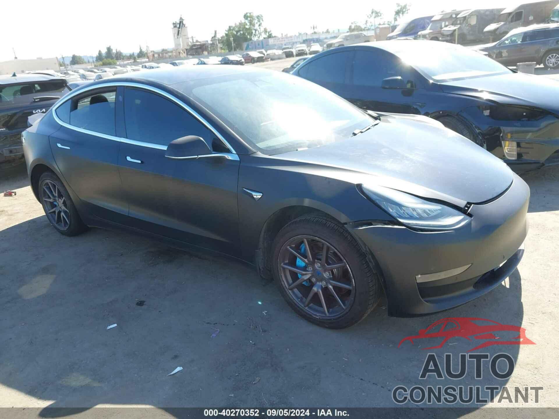 TESLA MODEL 3 2018 - 5YJ3E1EA5JF172047