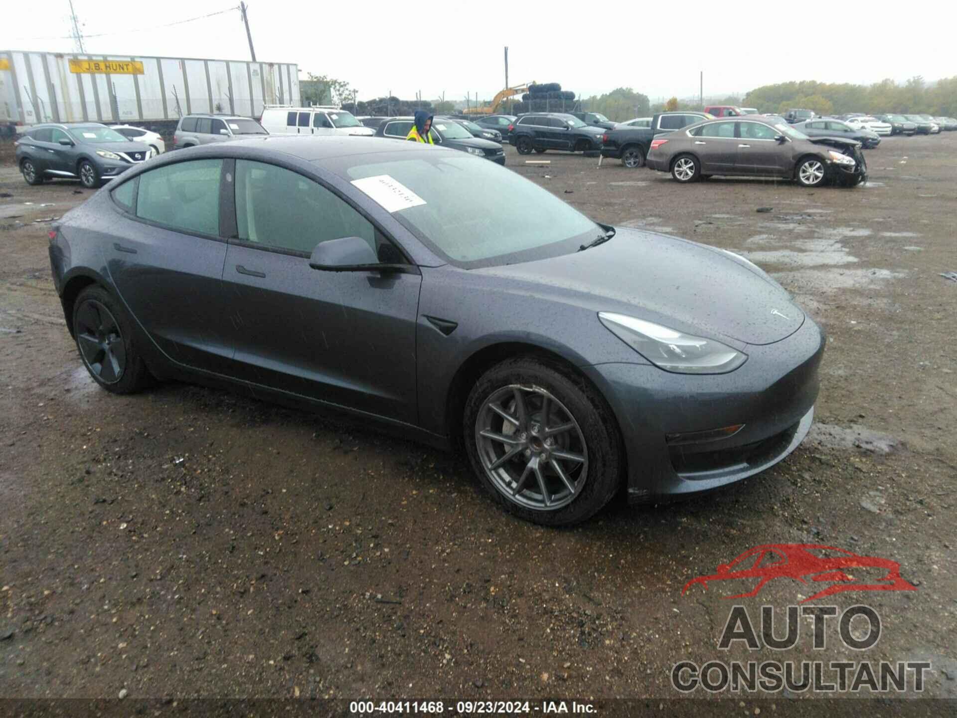 TESLA MODEL Y 2023 - 7SAYGDEE4PF764121