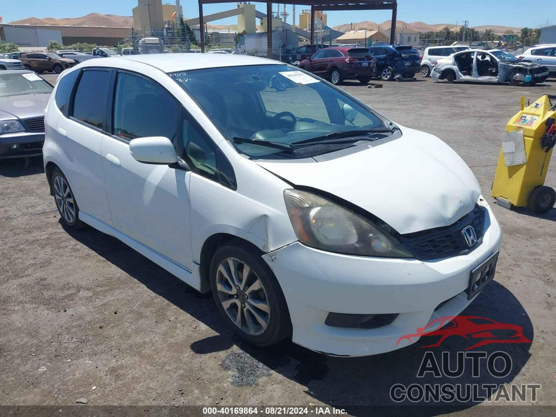 HONDA FIT 2013 - JHMGE8H58DC007411