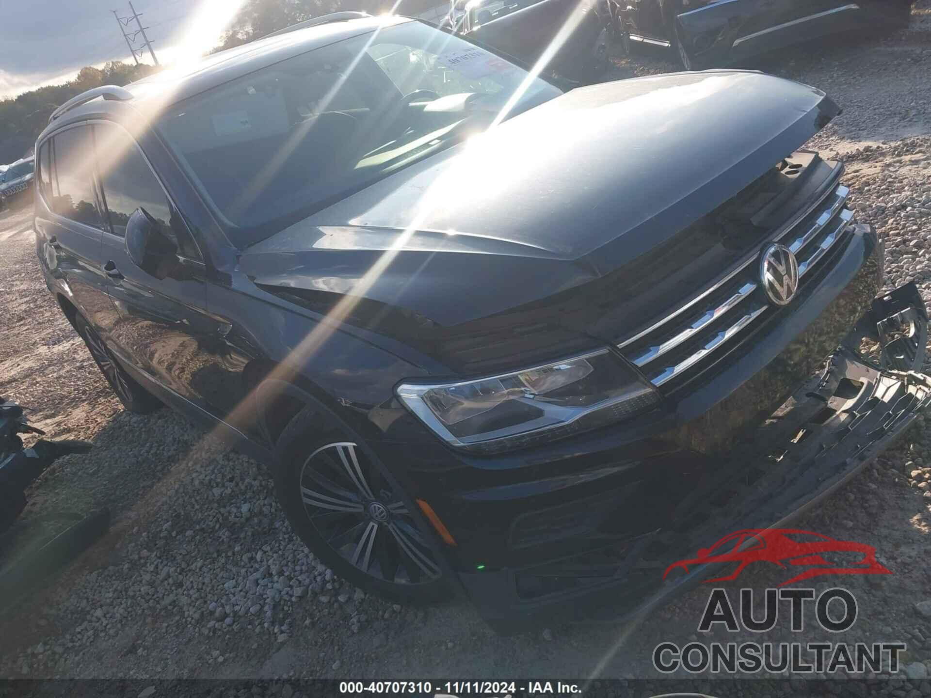 VOLKSWAGEN TIGUAN 2018 - 3VV2B7AX1JM067505