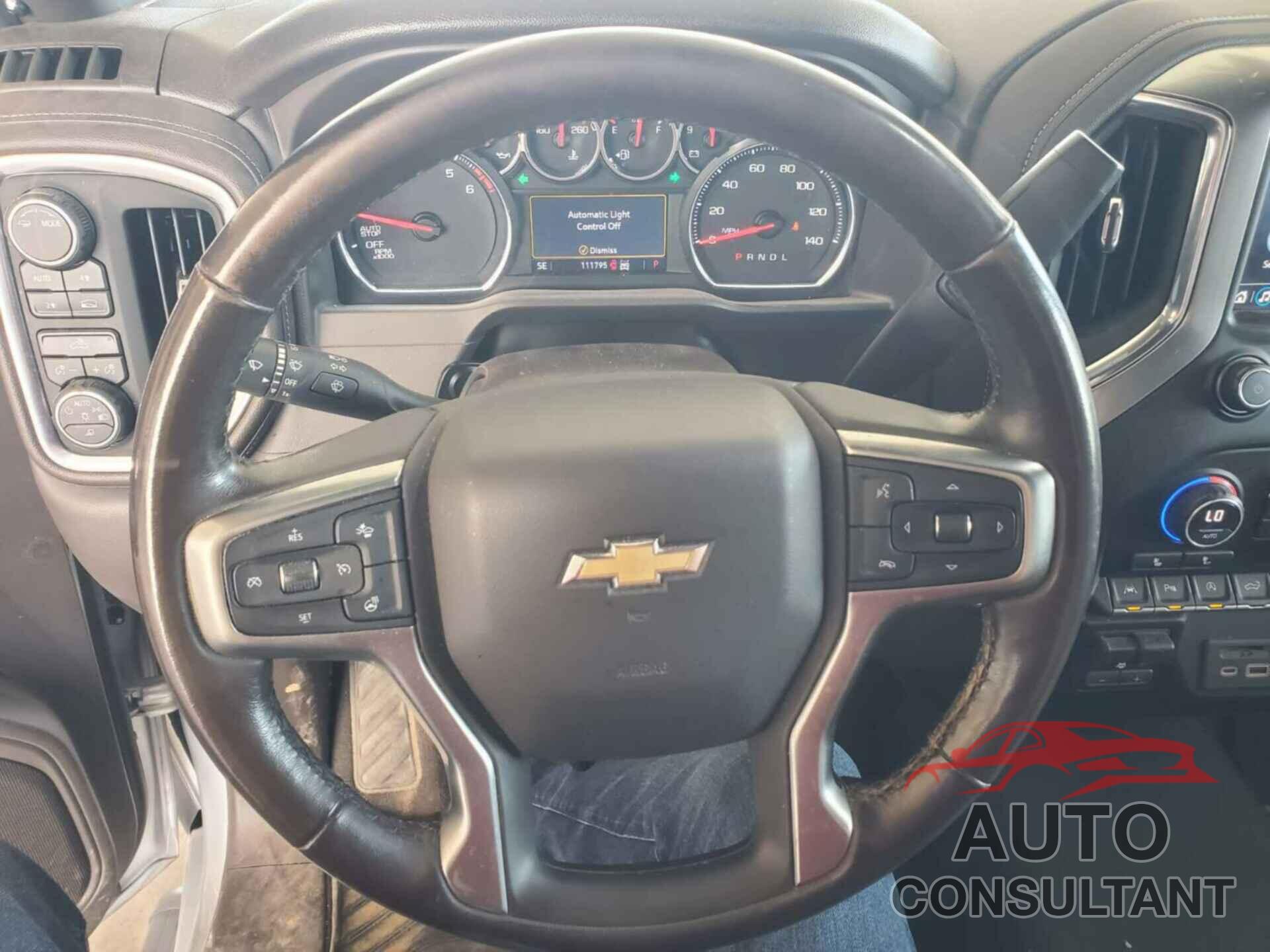 CHEVROLET SILVERADO 2021 - 1GCUYDED4MZ236746