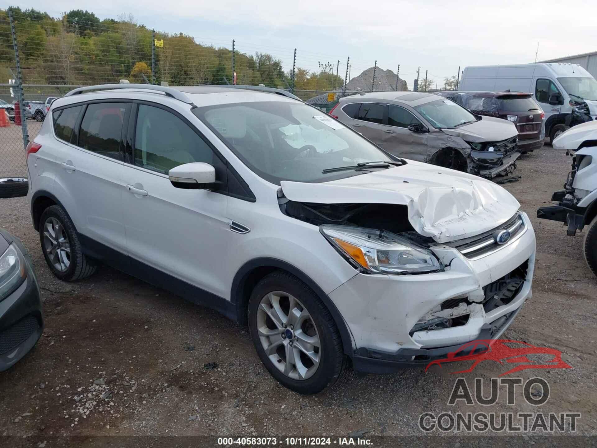 FORD ESCAPE 2015 - 1FMCU9J92FUC90242