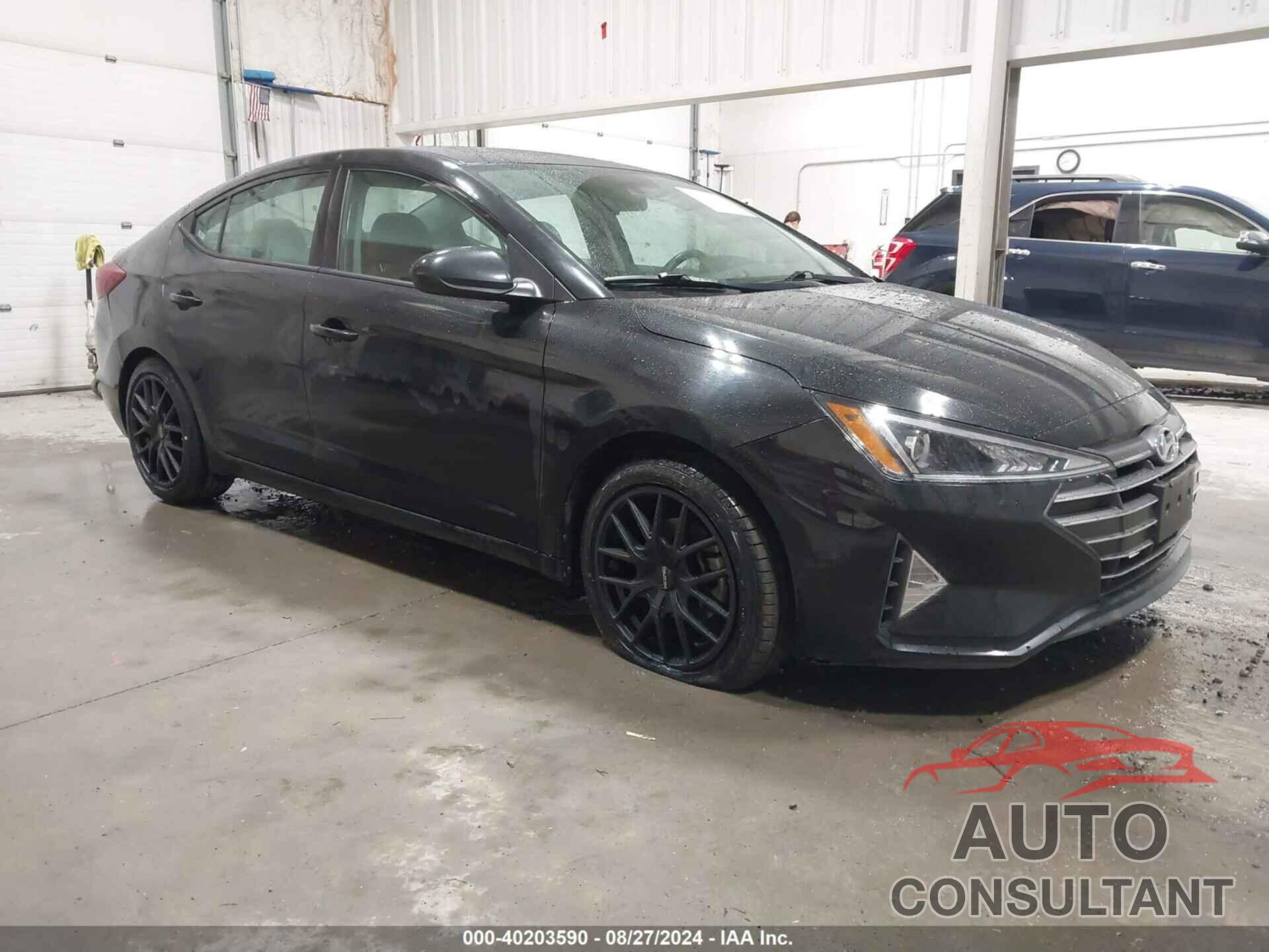 HYUNDAI ELANTRA 2020 - 5NPD84LF3LH594401