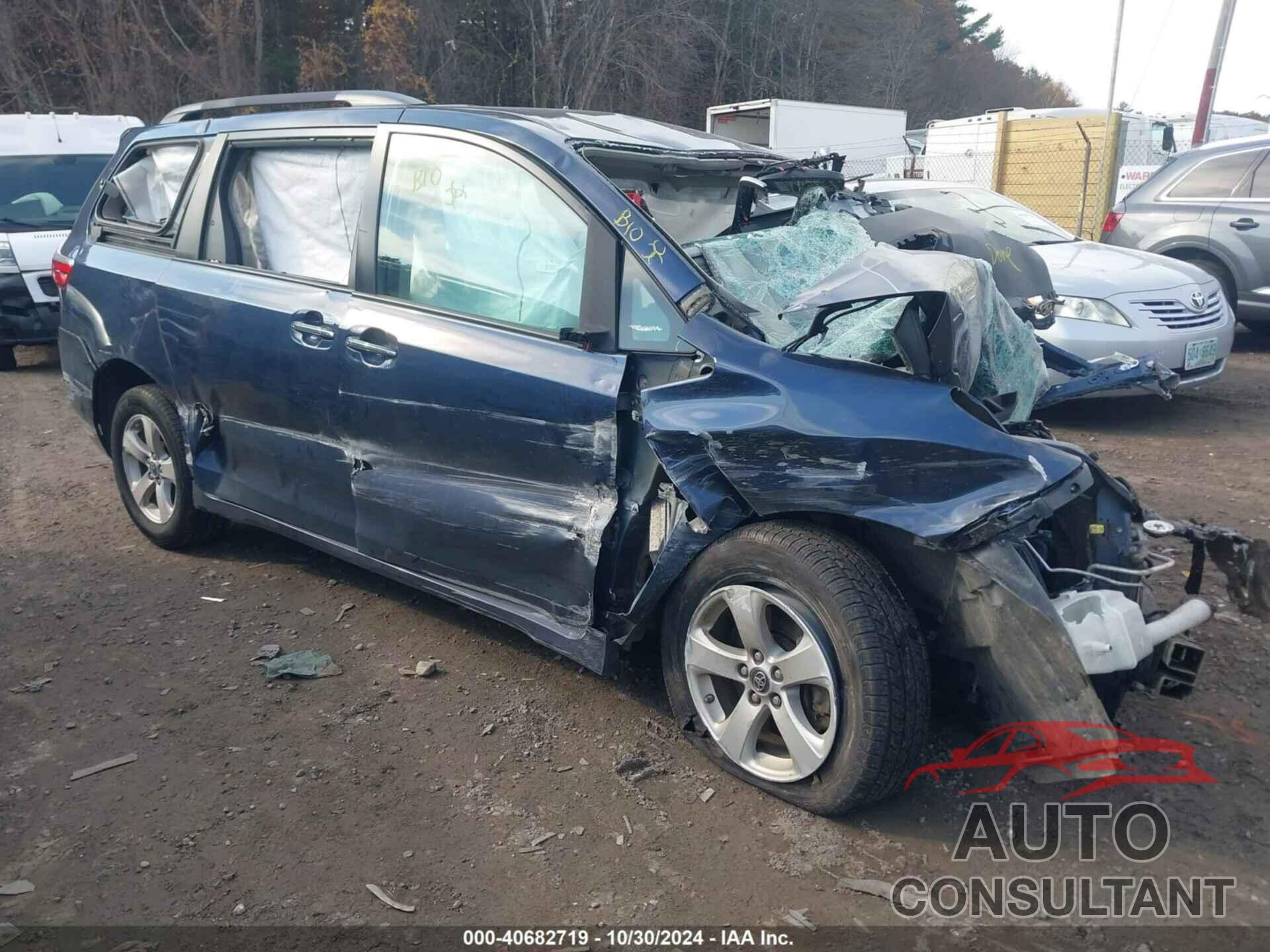 TOYOTA SIENNA 2020 - 5TDKZ3DC5LS029855